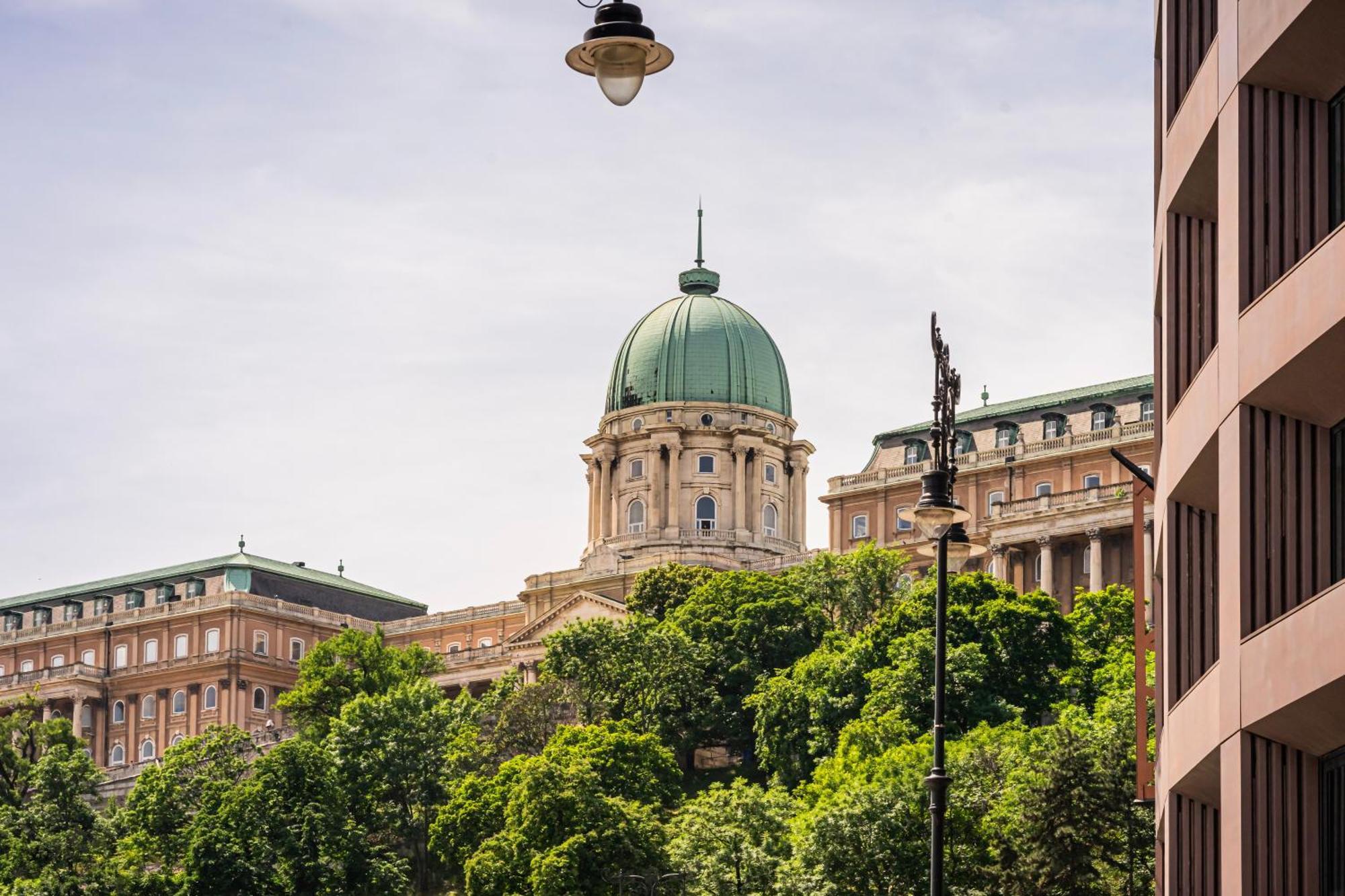 Lägenhet Elegant Escape By Buda Castle For Pleasure Seekers *