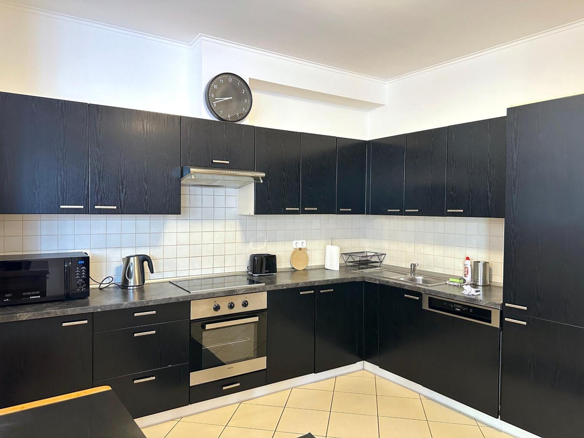 Apartment Spacious 3-bedroom With Balcony & Free Parking Budapest