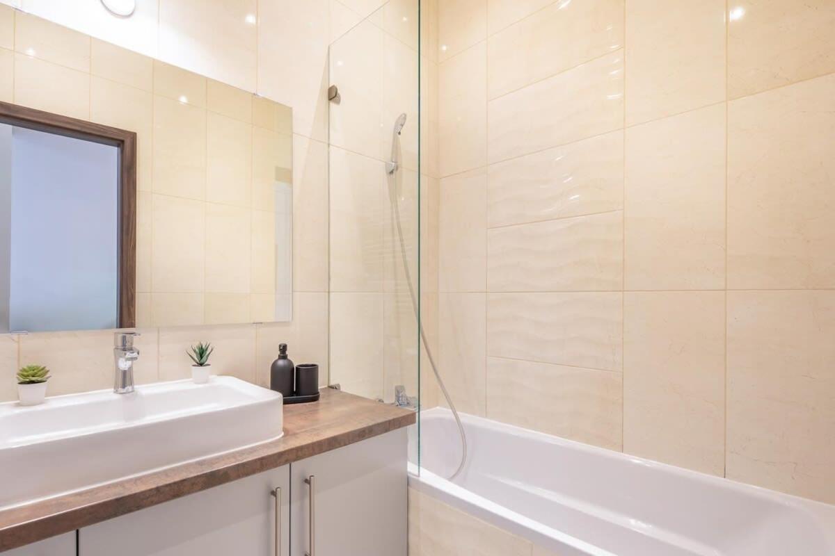 Ultra - New - Quiet Sleep Apartamento *
