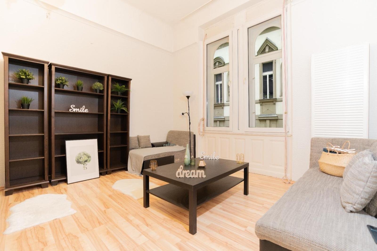 5-room In The Heart Of The Center Near The Synagogue Boedapest