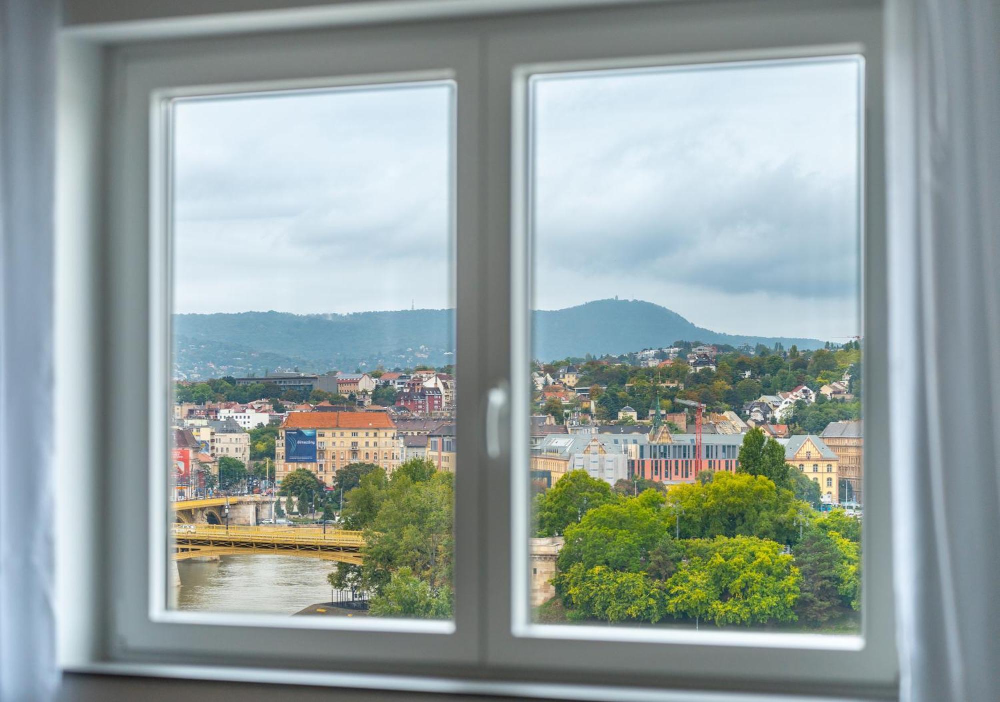 Panoramic Luxury In The Beautiful Part Of Budapest!