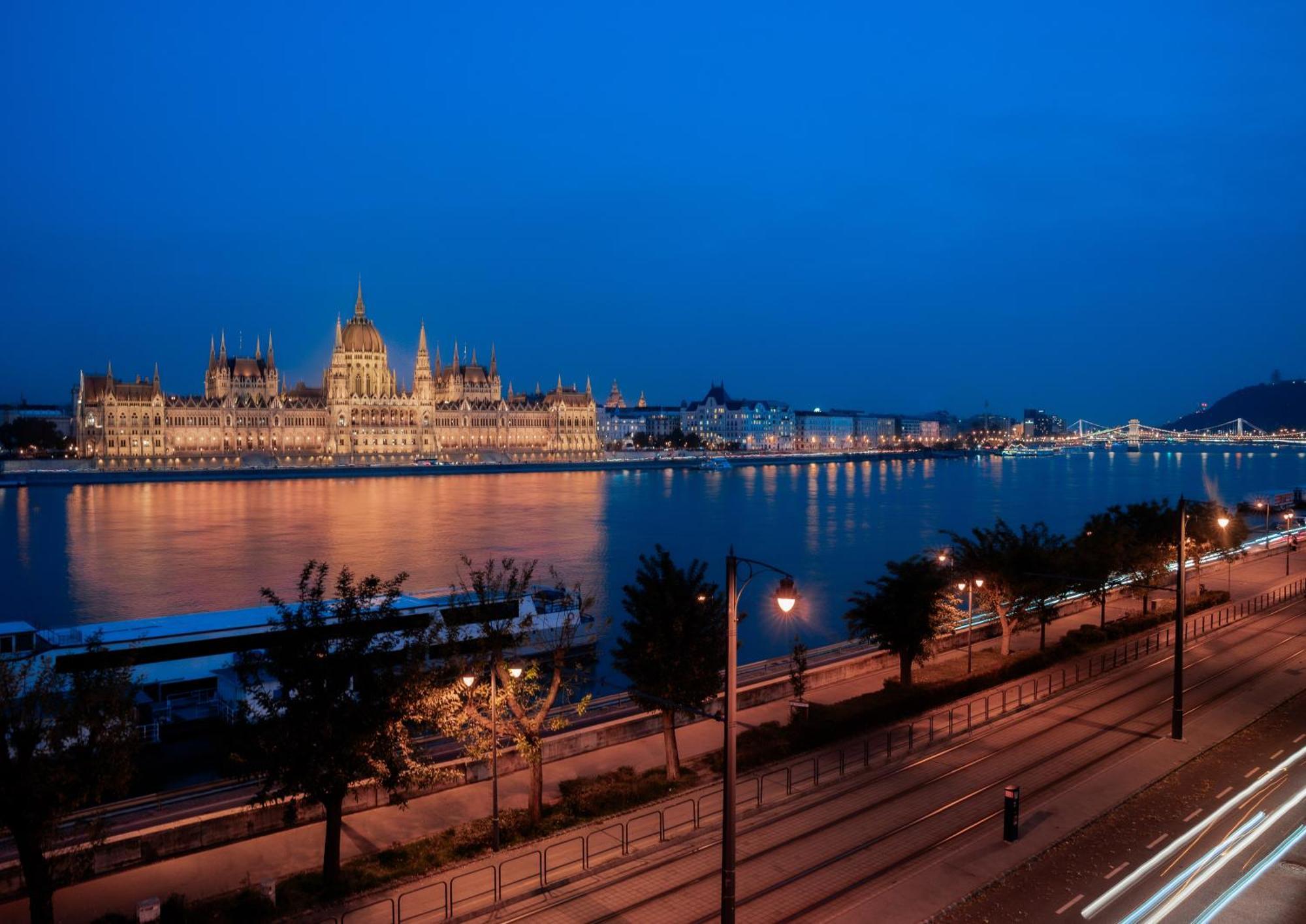 Parliament Panorama