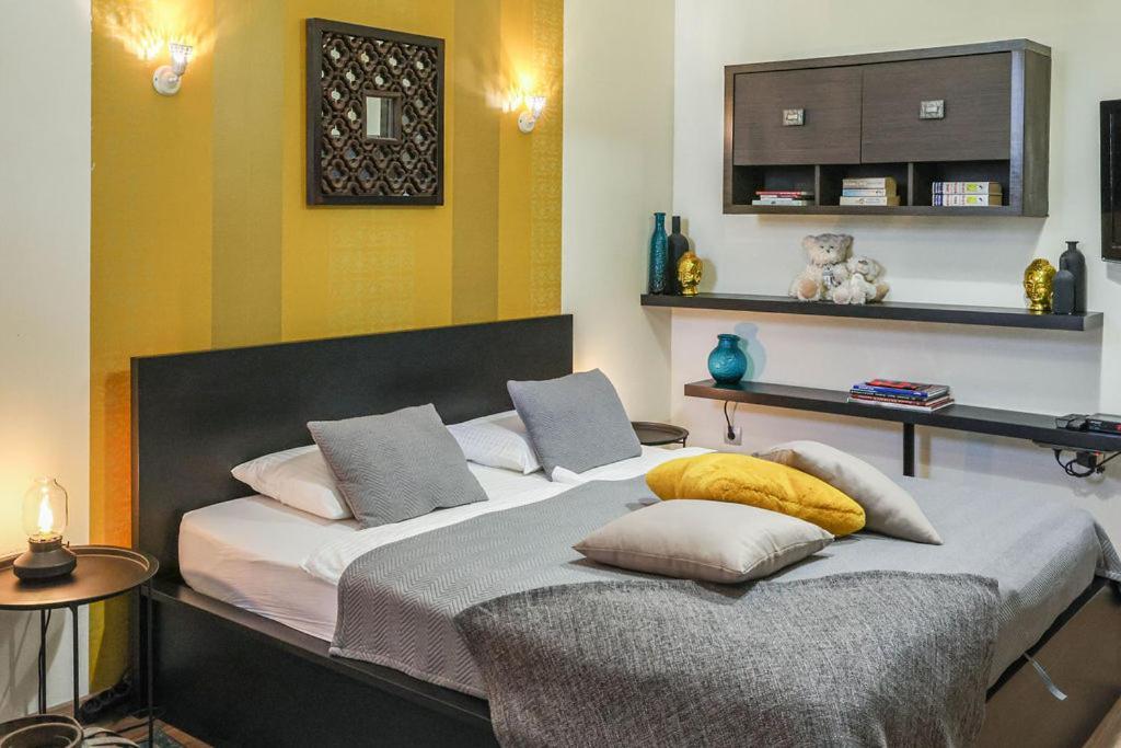 Stylish Modern - 1 Minutes Away From Parliament *