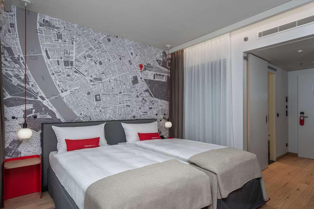 Intercityhotel 4*