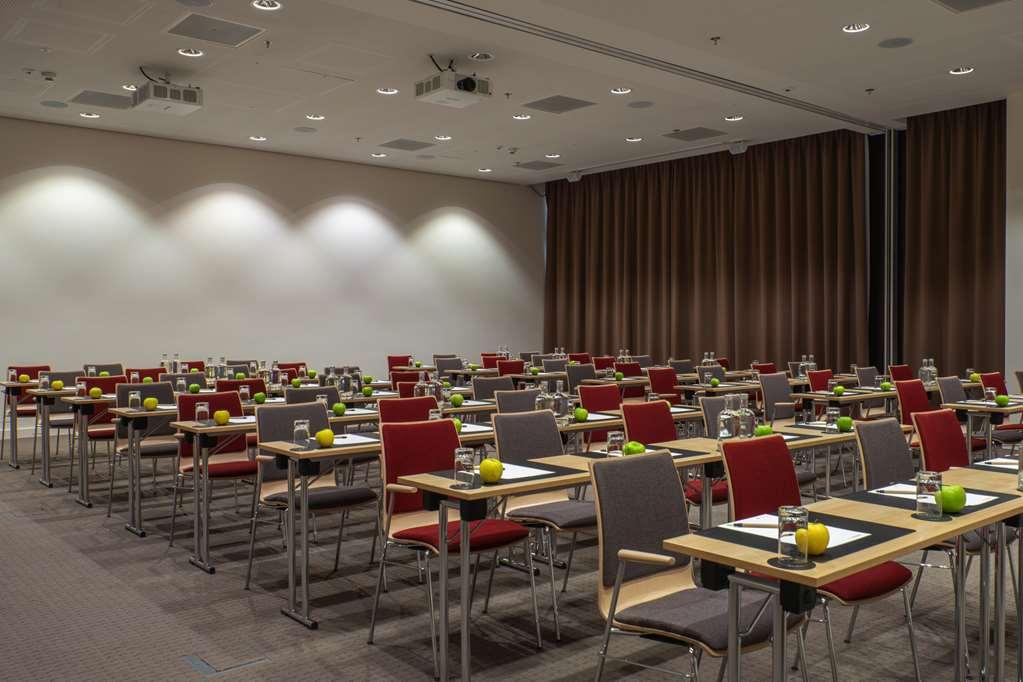 Hotel Intercityhotel 4*