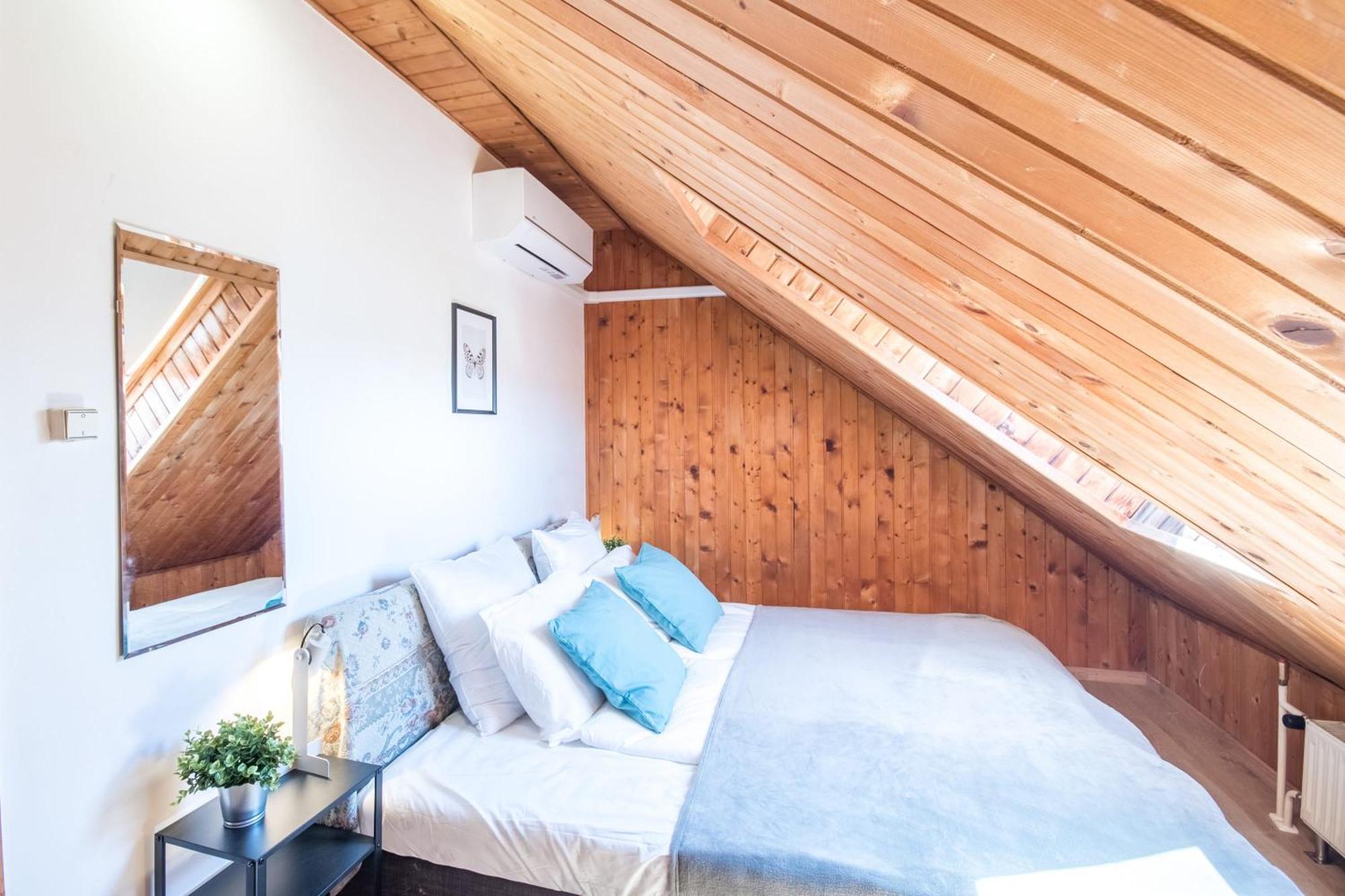 Green - Easy Parking - Quiet Sleep Apartment Budapest