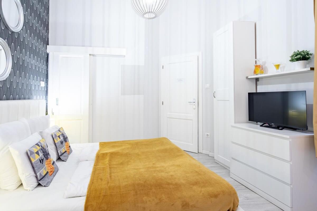 Apartman Very - Easy Use - Air Con Budapest