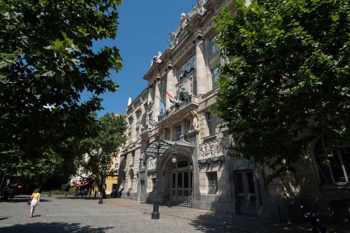 Comfortable And Quiet Lejlighed Budapest