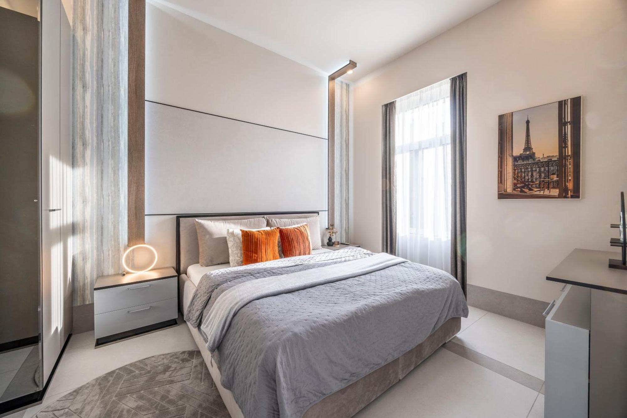 Luxurious High-end Grand On The St Stephen Road Appartement *