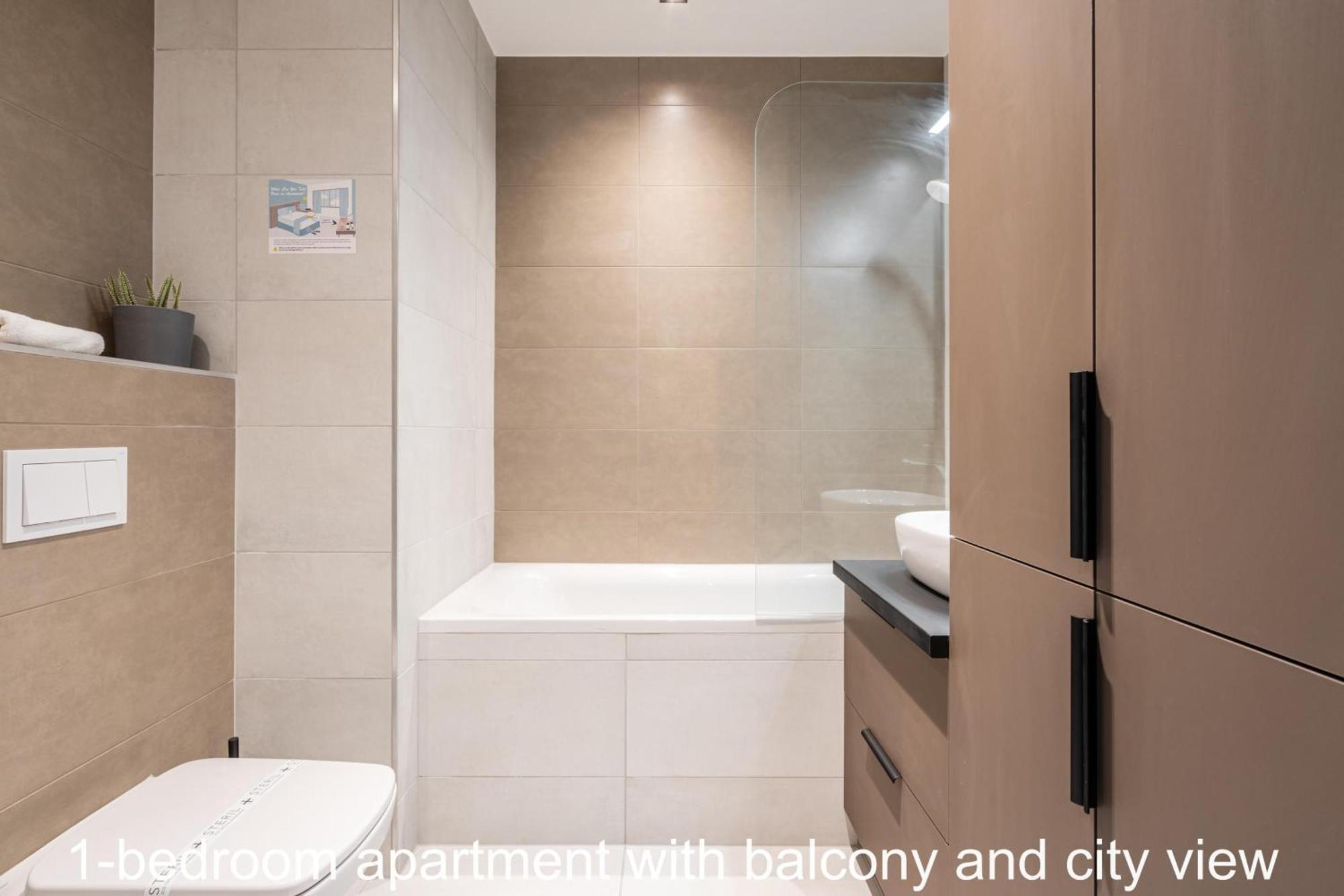 Apartment Buda Side Luxury 3-4-5 Budapest