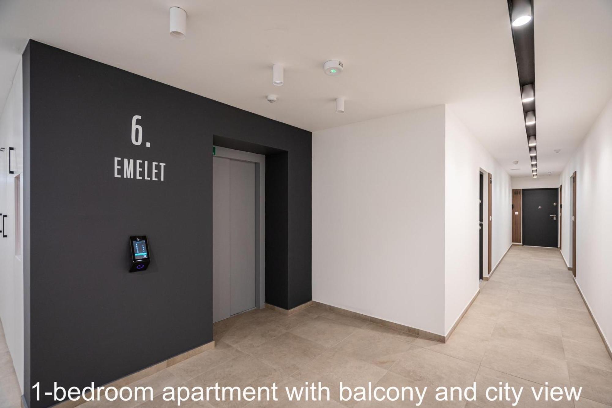 Apartment Buda Side Luxury 3-4-5
