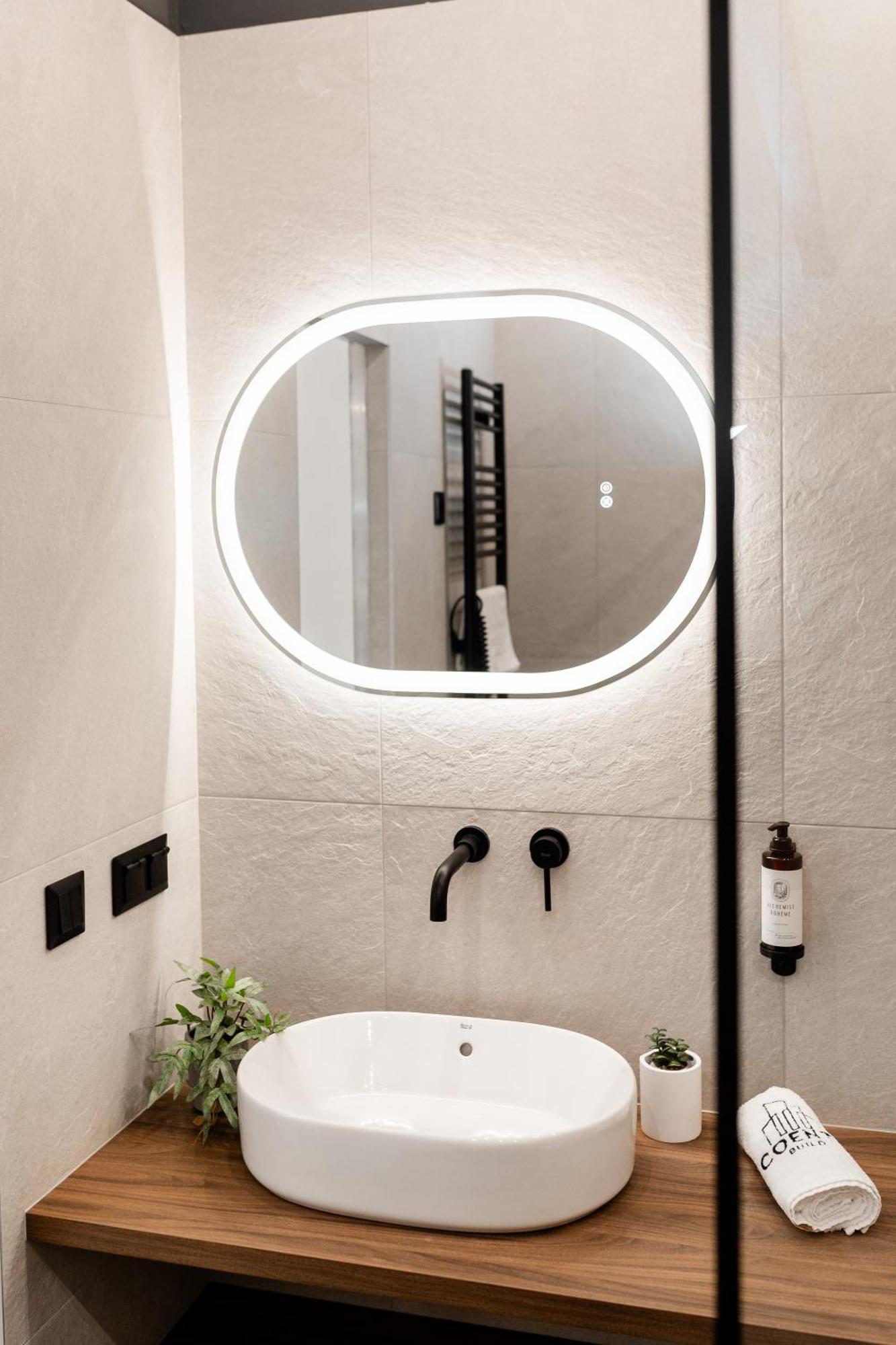 Apartment The Modernist Vasvari 6