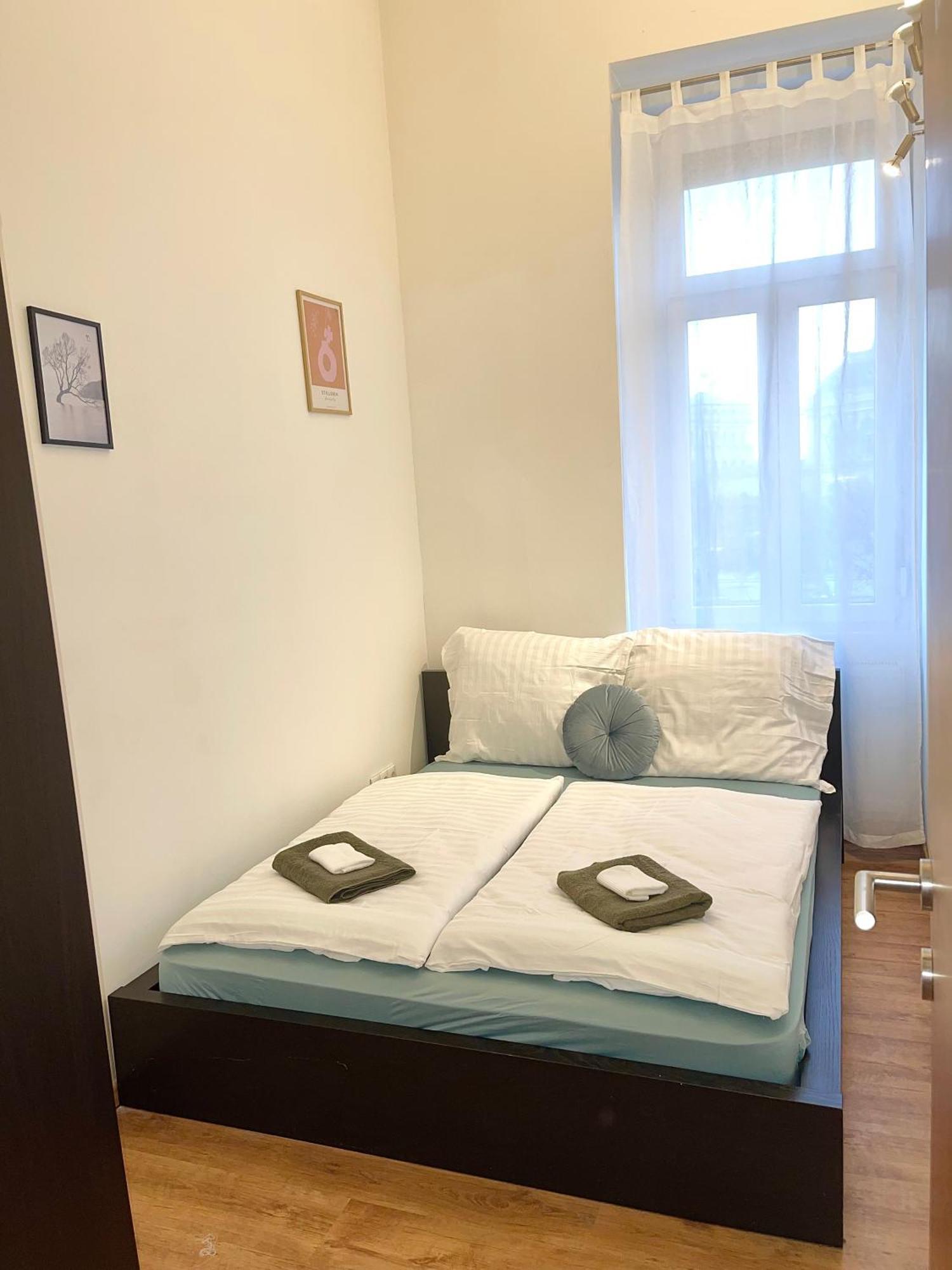 Vivien Budapest