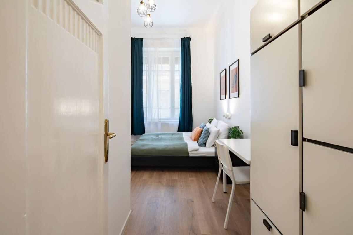 - Large - Modern At River Appartamento