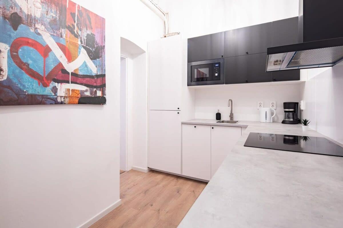 - Large - Modern At River Appartamento Budapest
