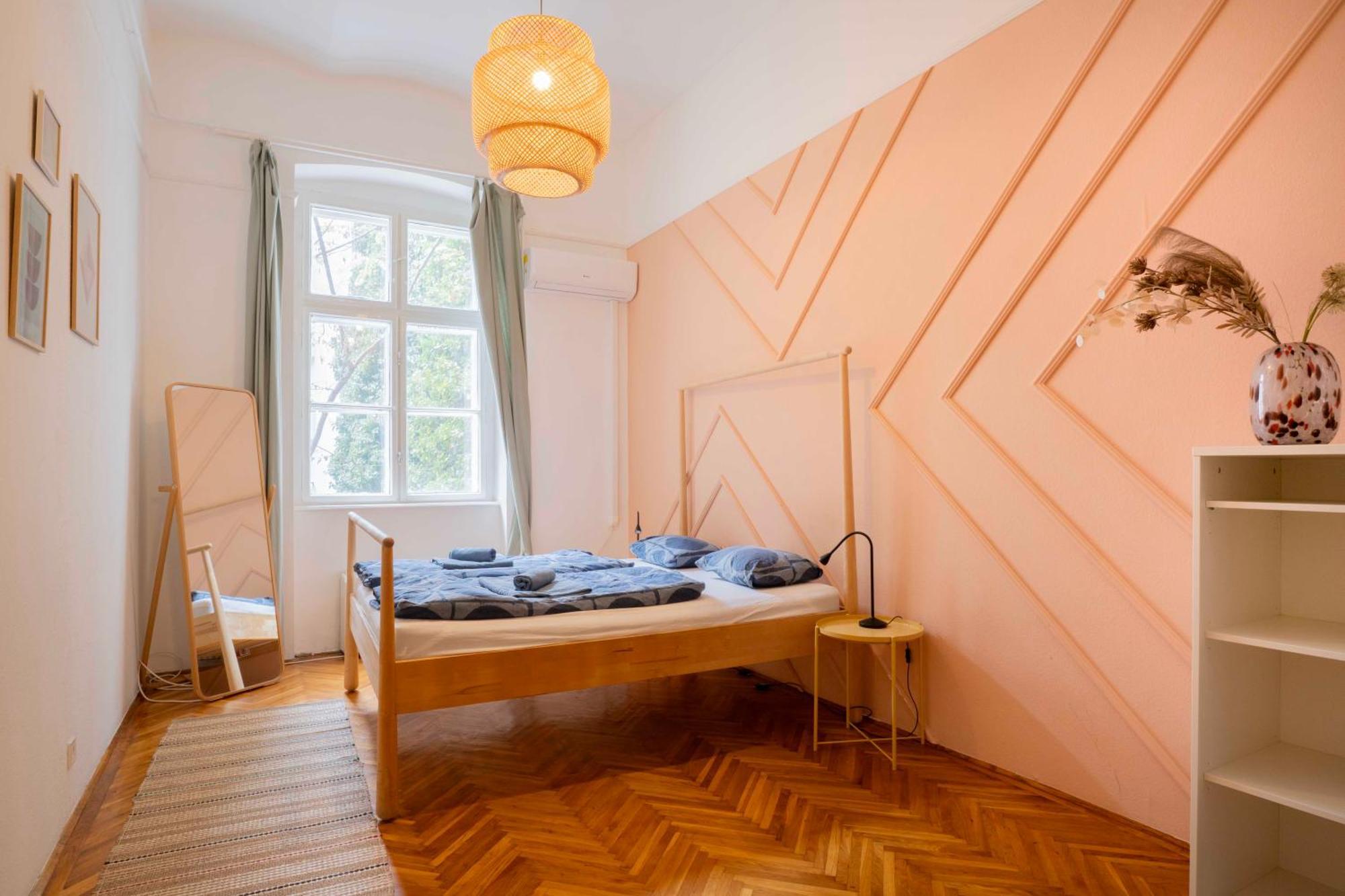Quiet Design Next To Szimpla Ka8 Apartament