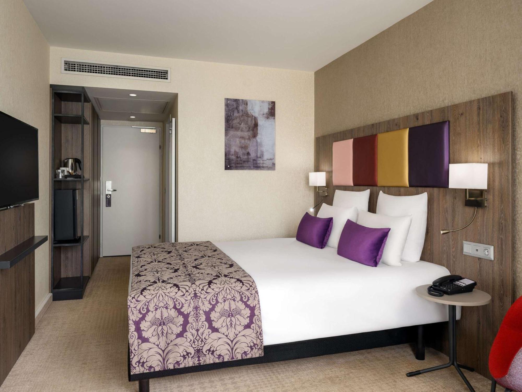 Mercure Korona 4*