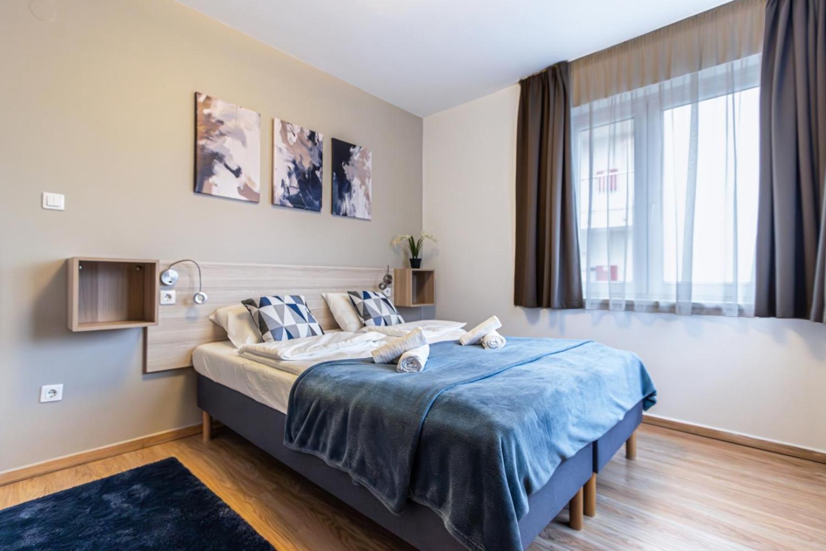 Corvin-luxe, 3 Bedroom In Center Budapest