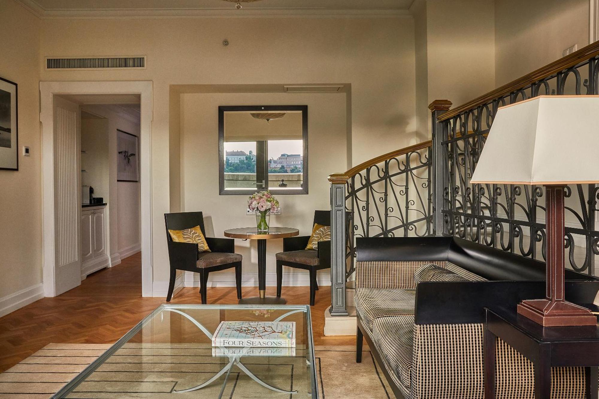 Hotel Four Seasons Gresham Palace 5*