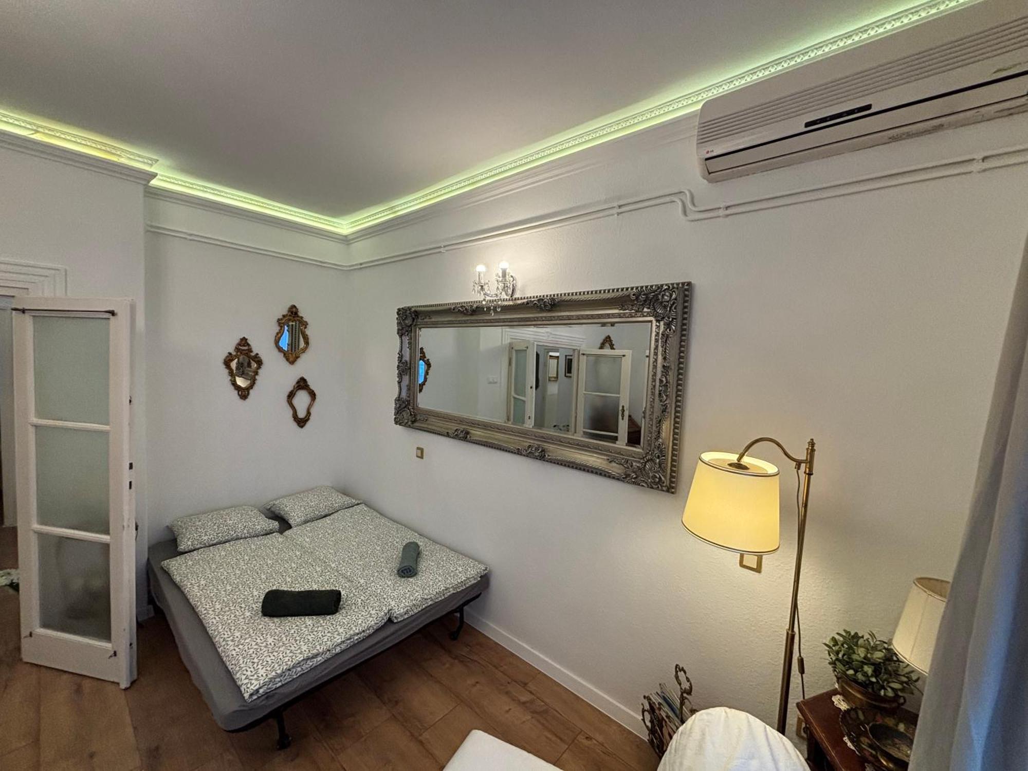 Exclusive Antique Next To The Fashion Street Apartmán Budapest