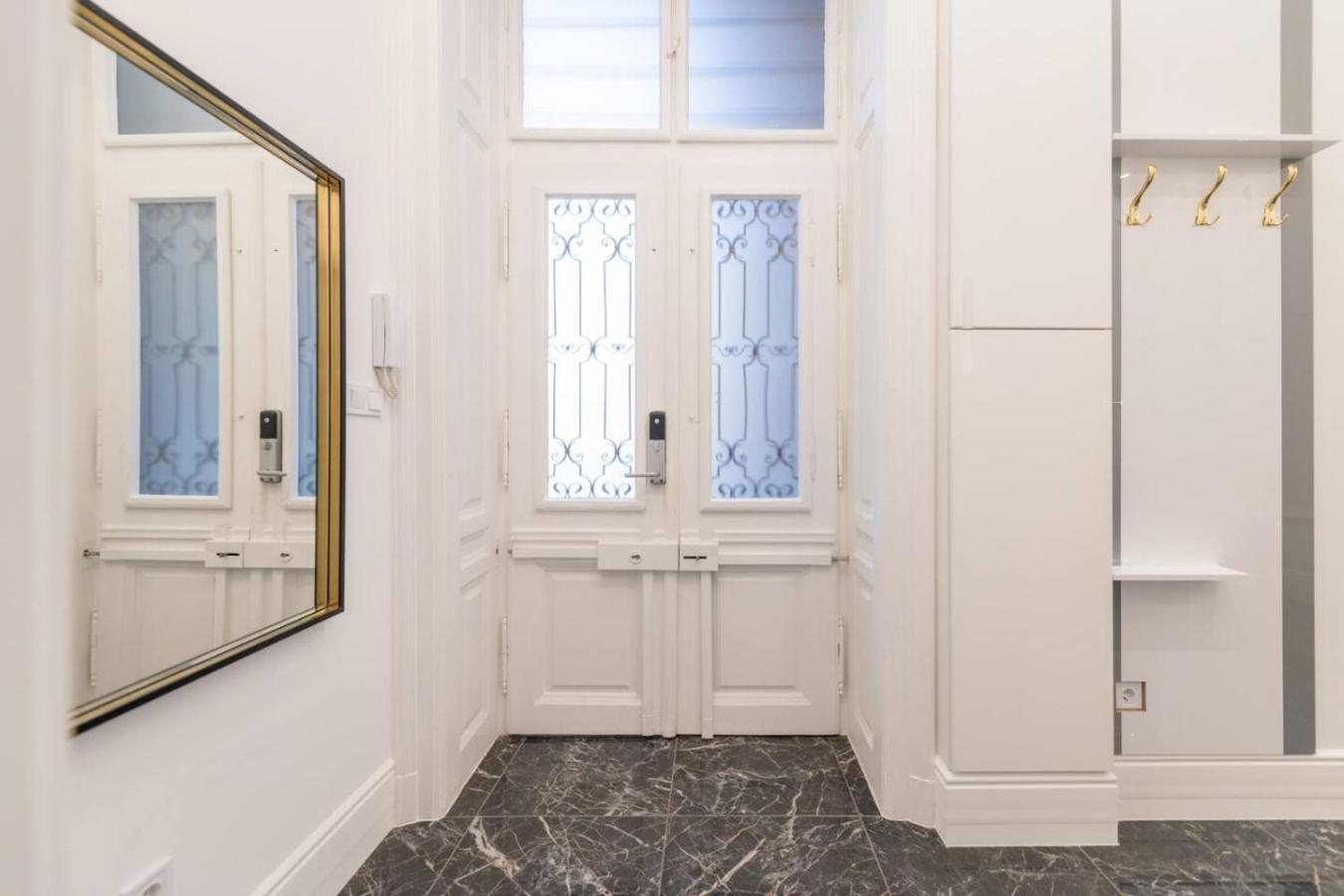 Marble - Budapest