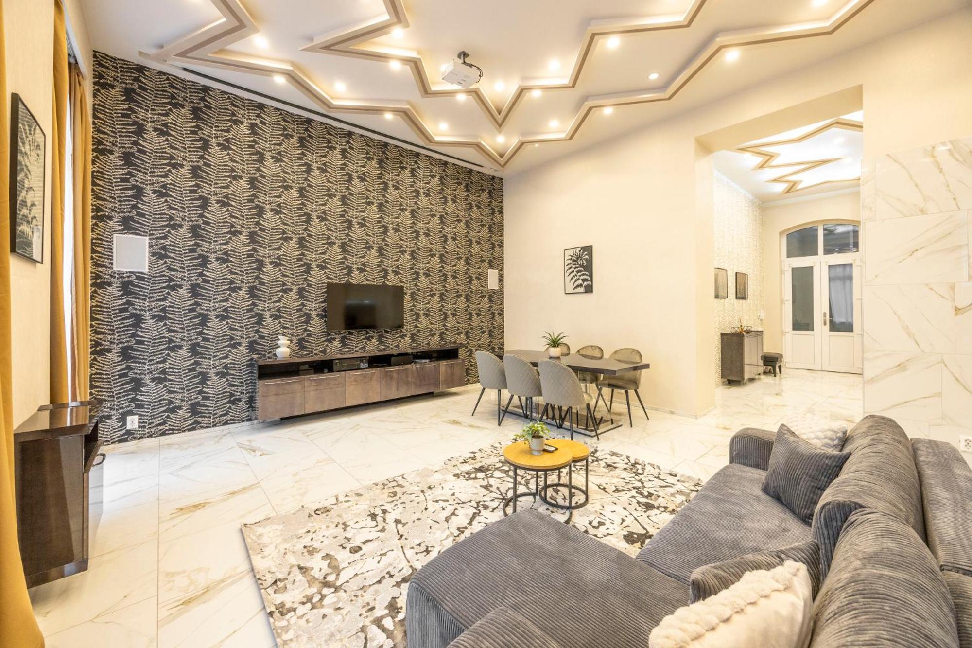 Extravagant & Modern Grand In The Center Of Apartment Budapest
