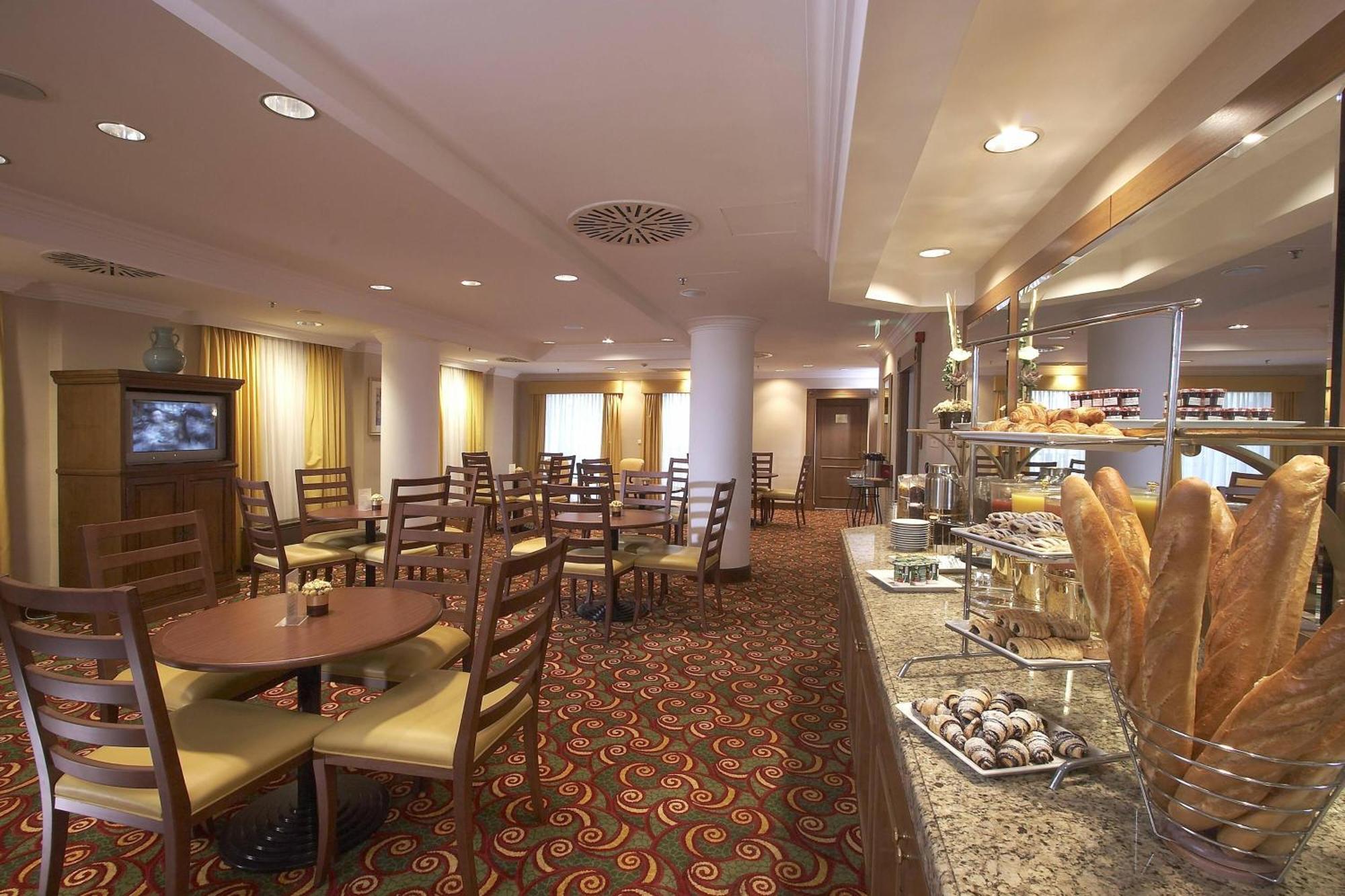 Millennium Court, - Marriott Executive Hotel 4*