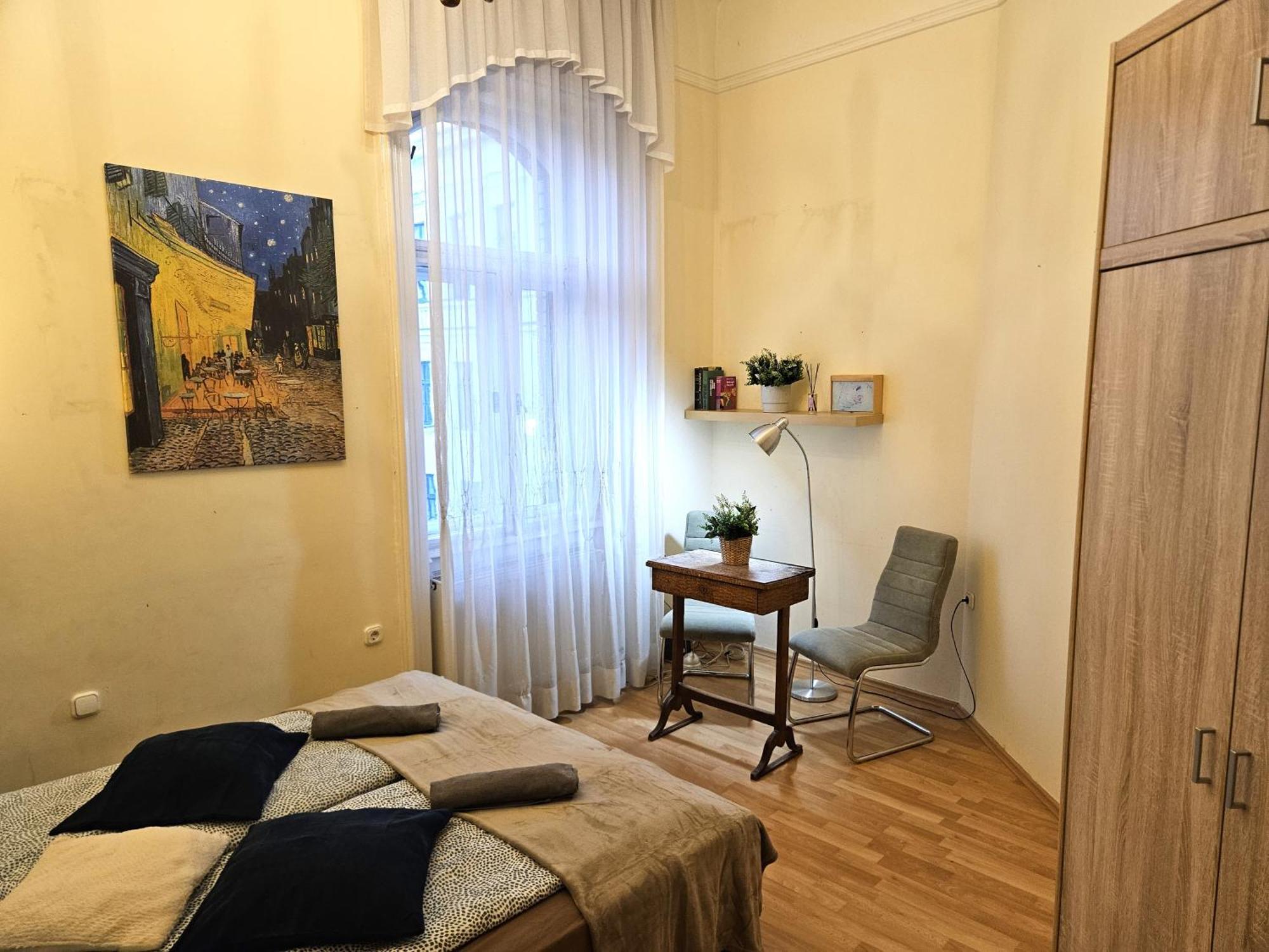Cozy And Near Kalvin Square Apartamento *