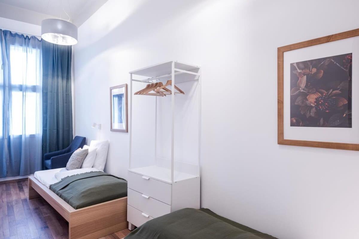 Apartment Lovely In The Heart Of