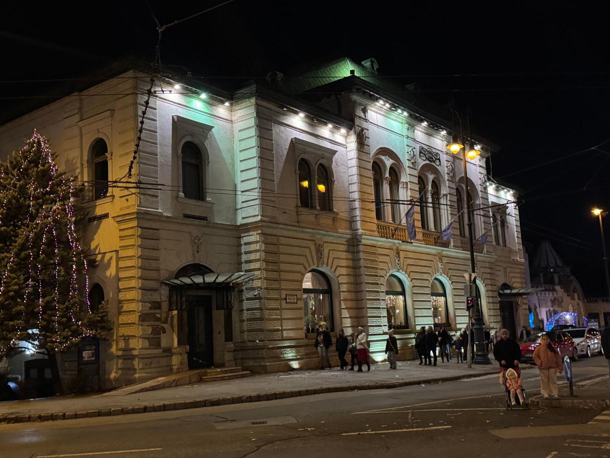 Veritas Hotel 3*