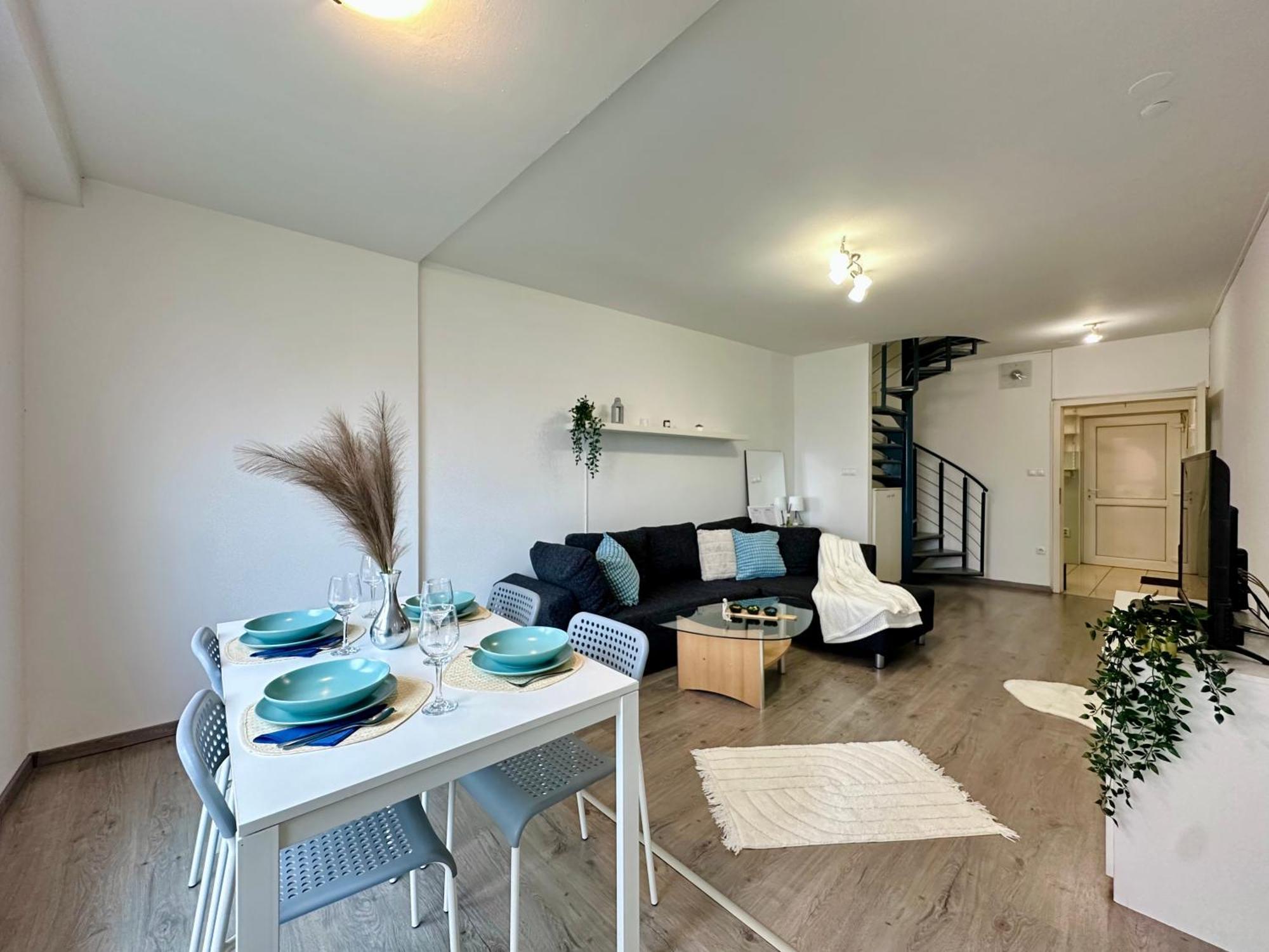 Free Parking - Stargate Appartement Budapest