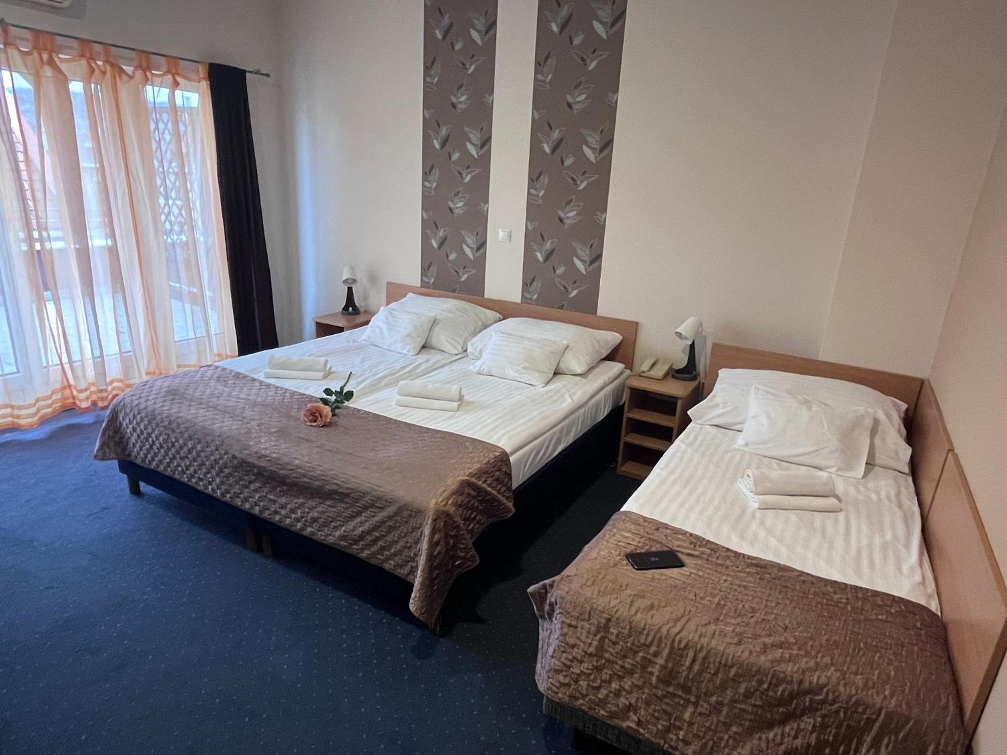 Rose Budapest