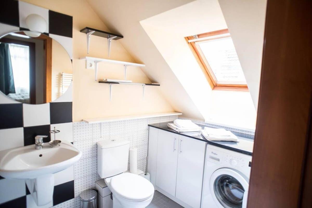 4-room With Aircon And Balcony Free Parking Appartamento