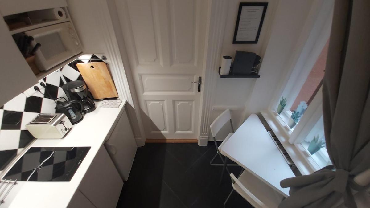 Quite And Cheap In Center B1 Sza Apartamento