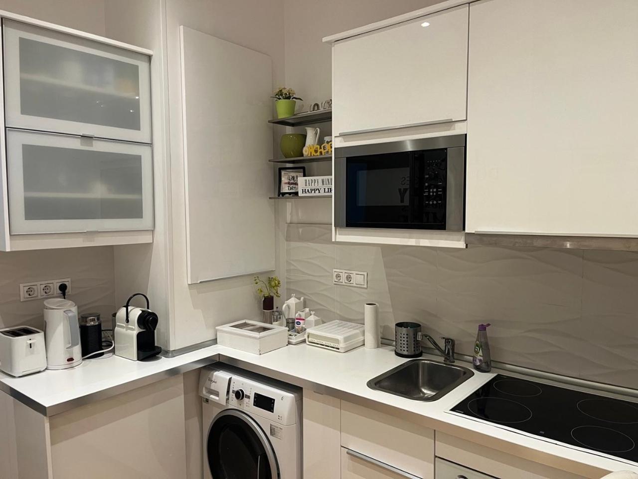 Apartment Makes Happy
