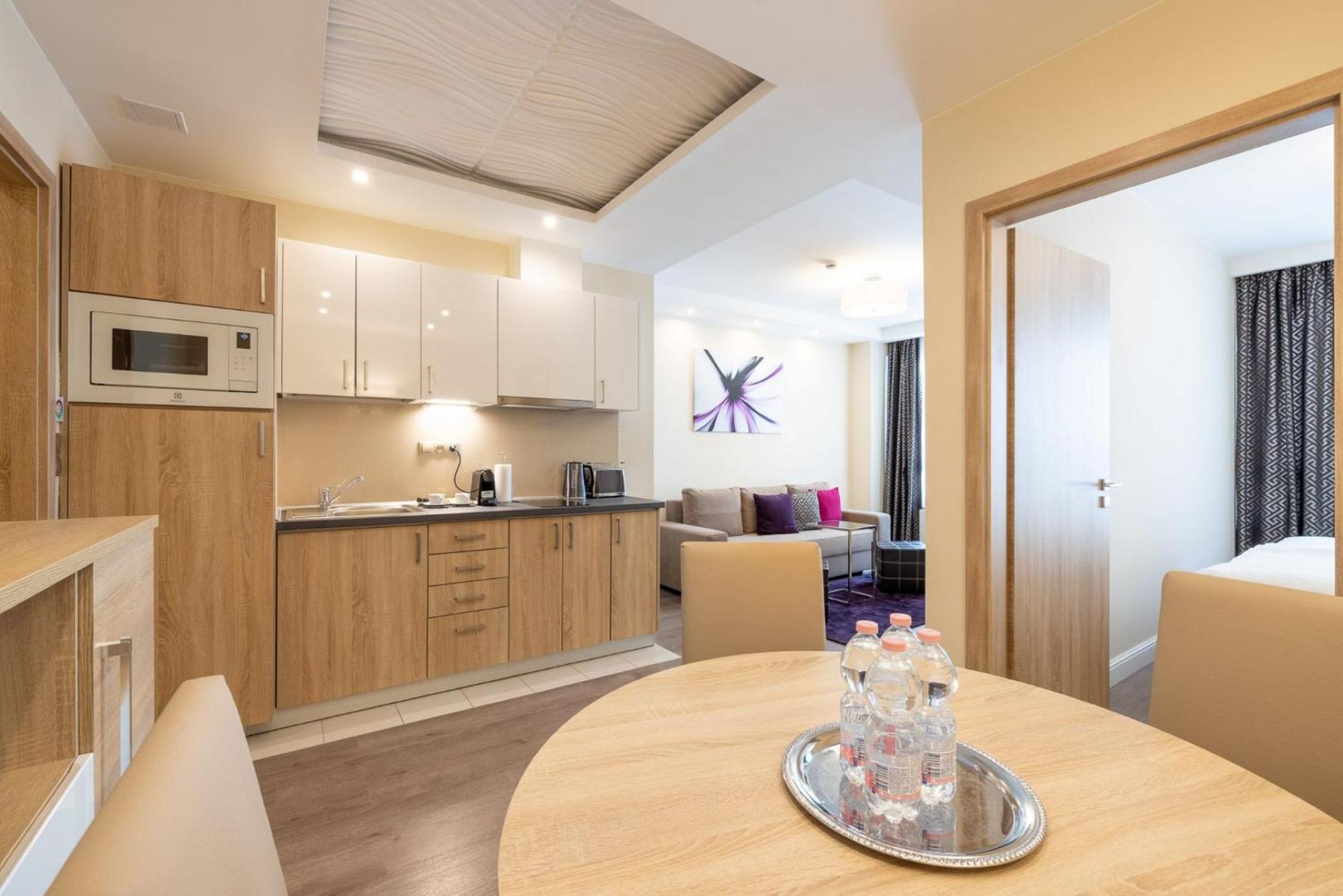 Silver Crown & Residence, Palace Quarter