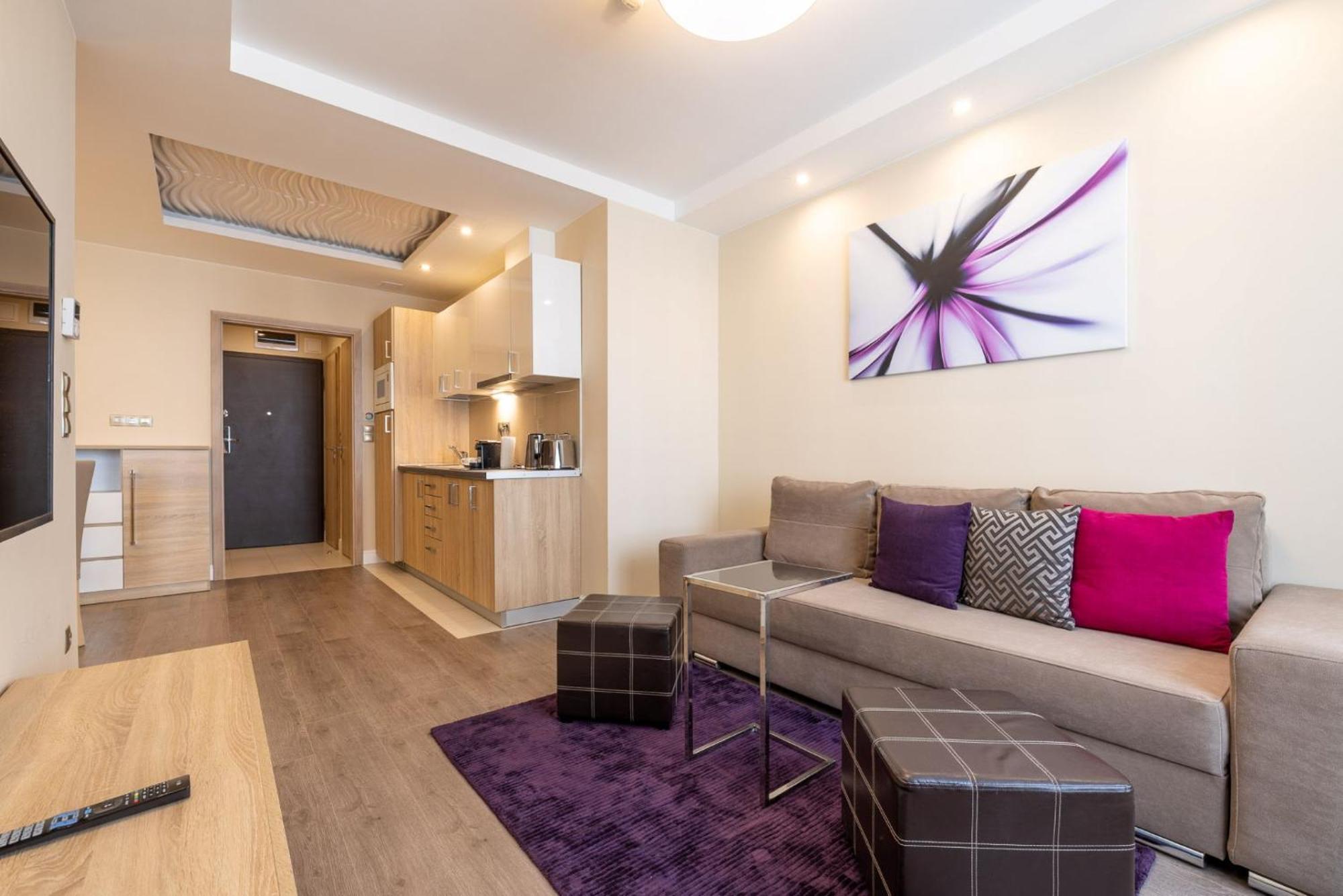 Silver Crown & Residence, Palace Quarter