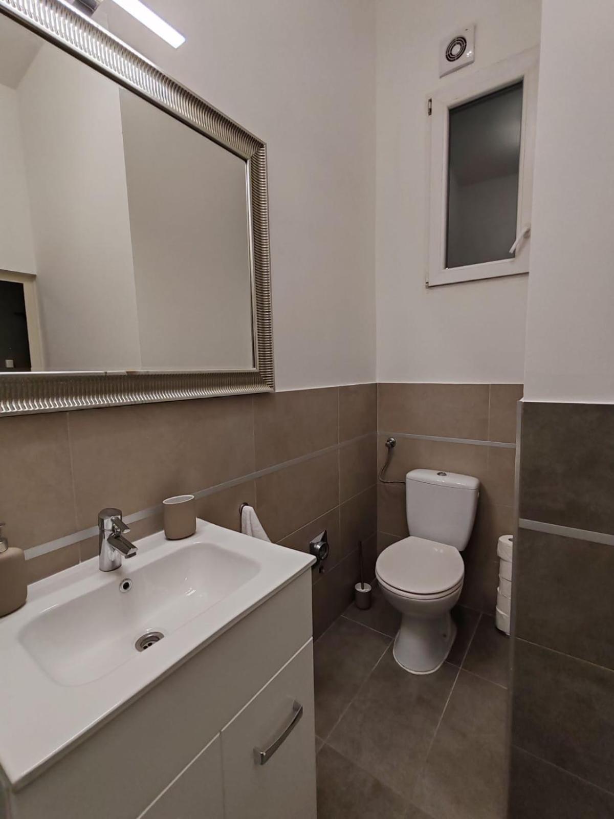 Appartement Danube 3 Bedrooms Boedapest