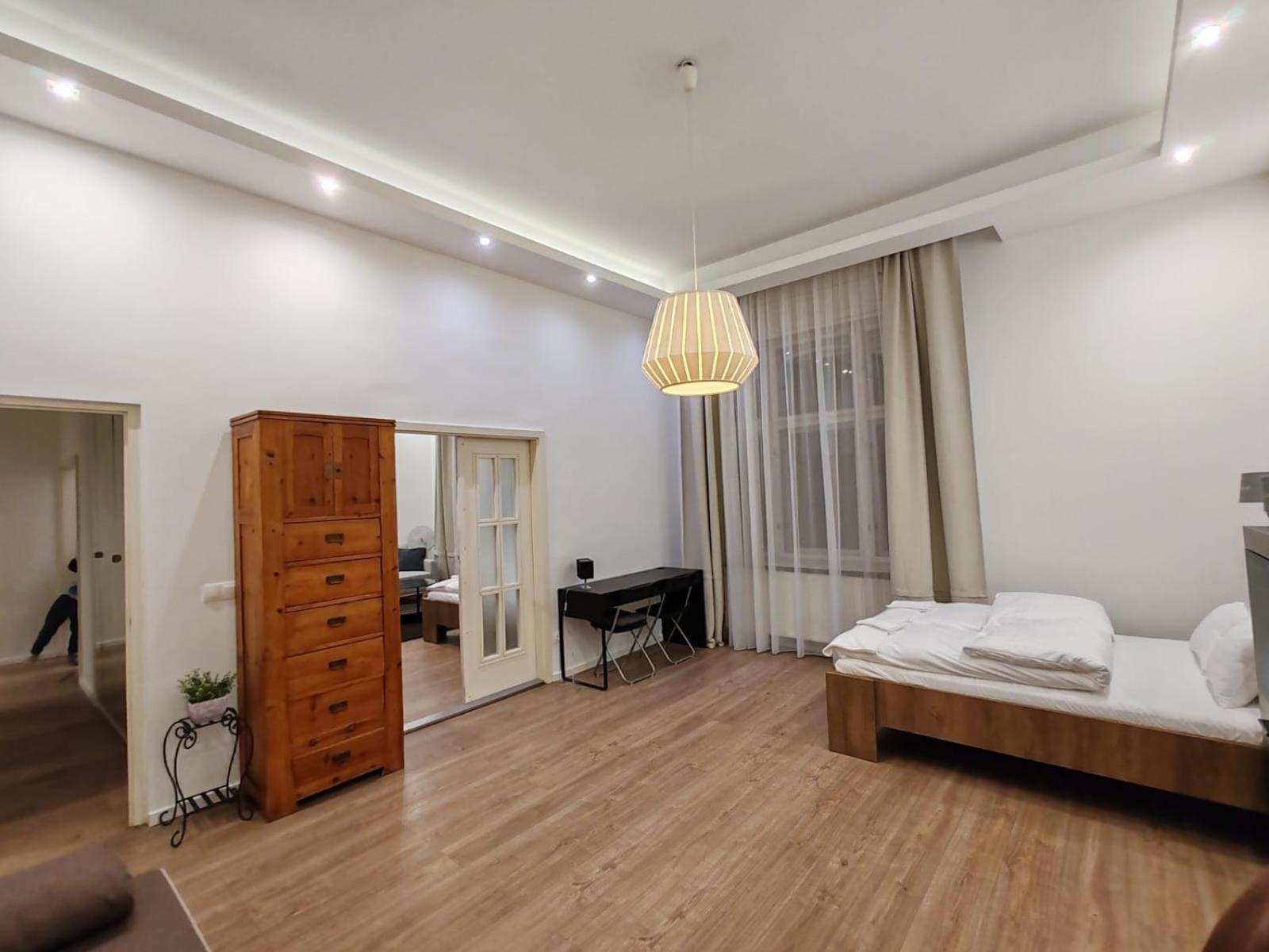 Appartement Danube 3 Bedrooms Boedapest