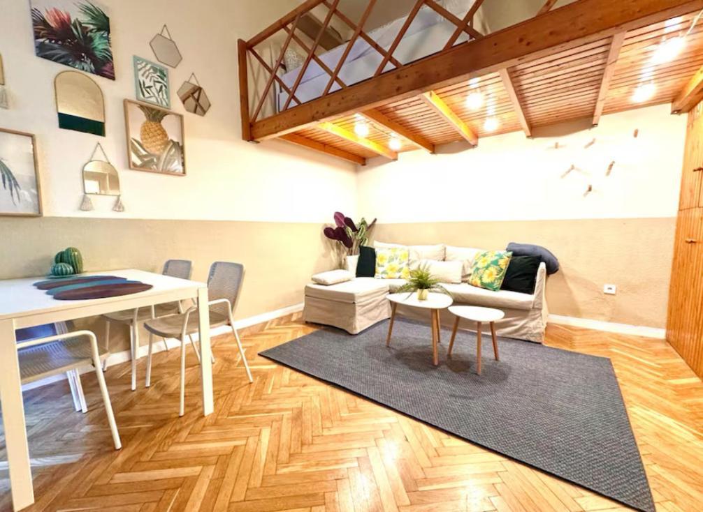 Almassy Residence-modern Budapest