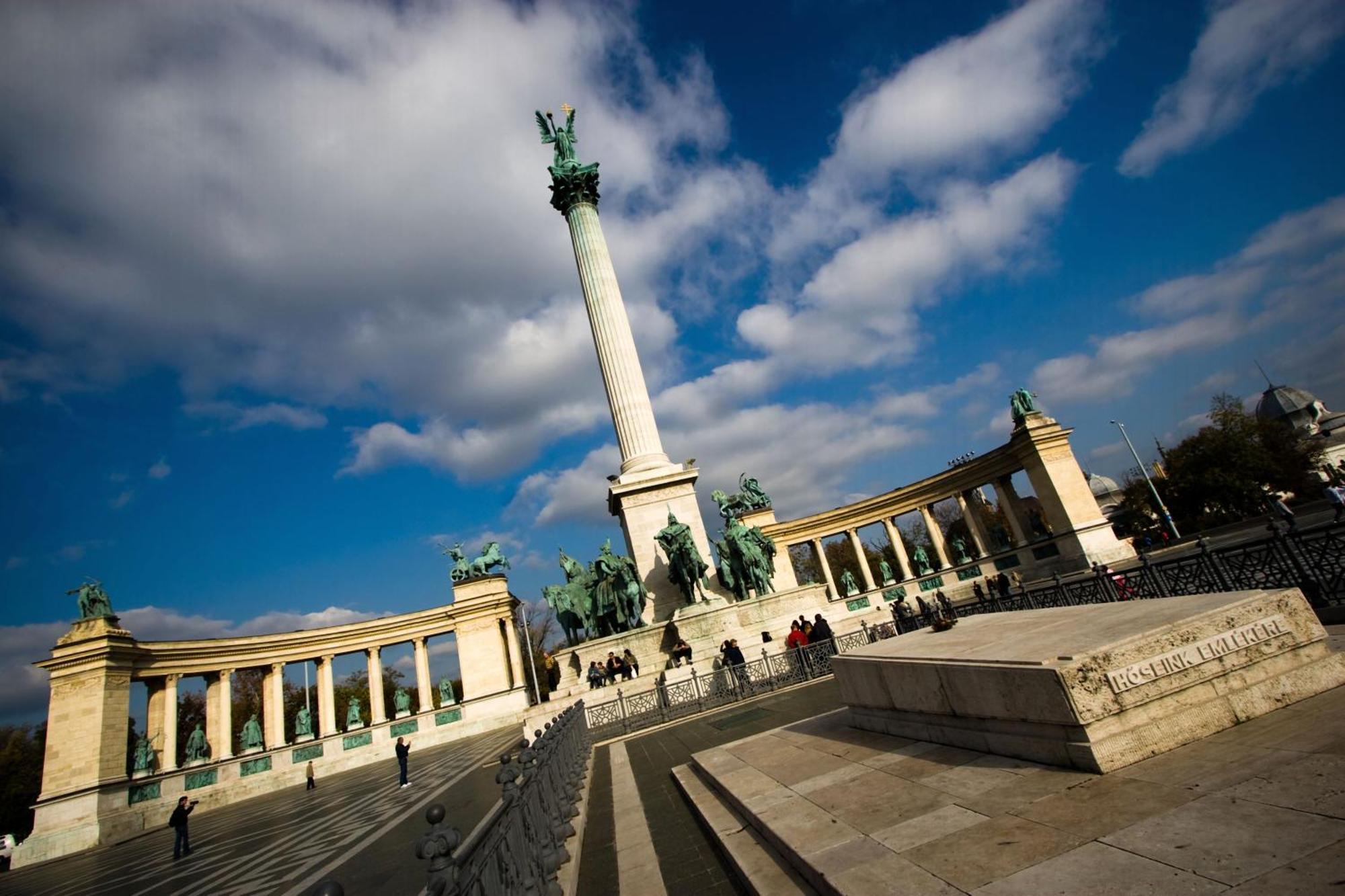 Little Americas Washington Tower Budapest