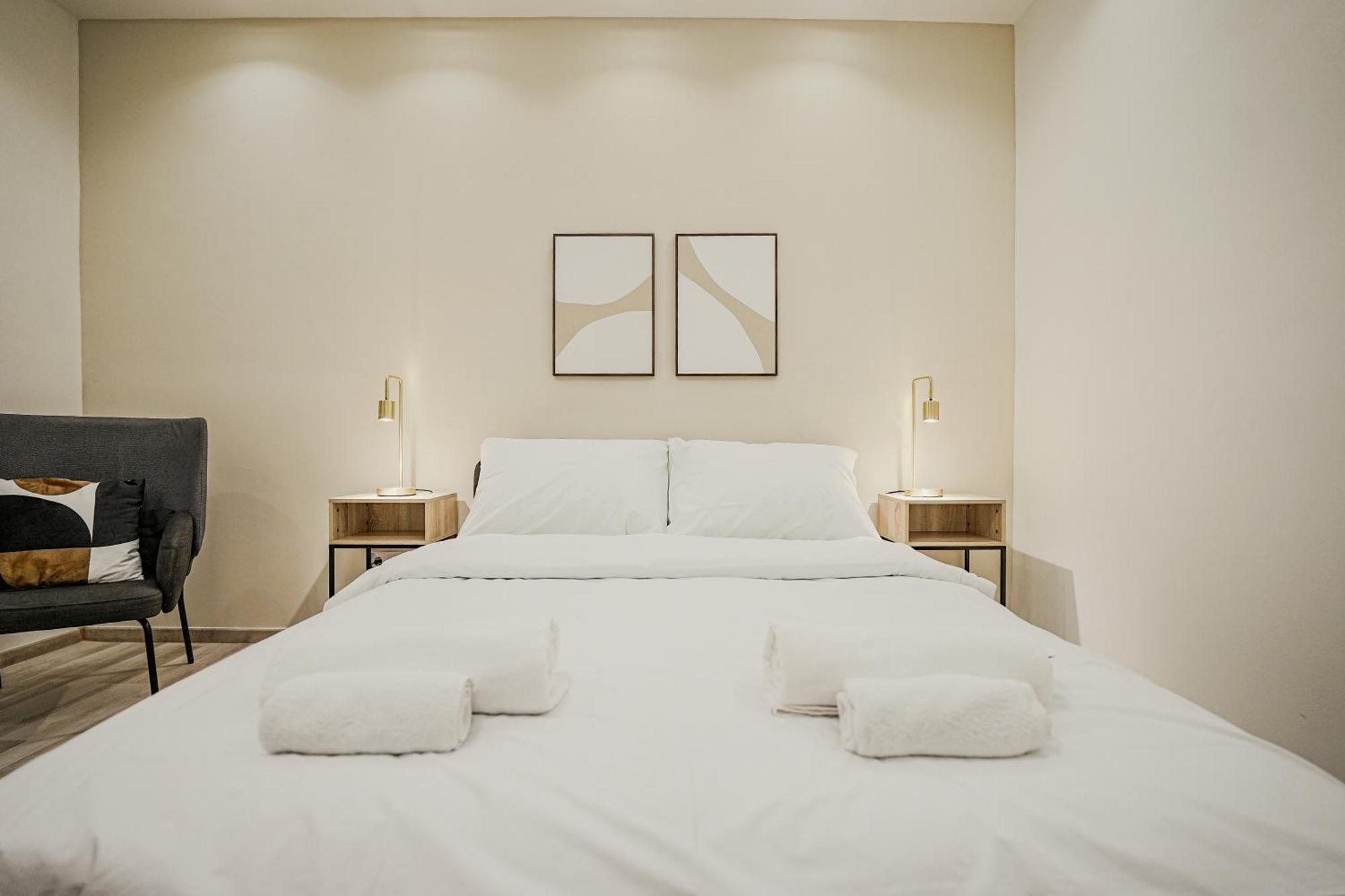 K4 - Kertesz Urban Retreat - Location By Bqa *