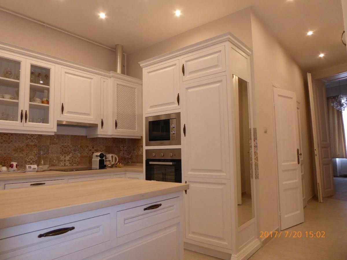 Appartamento Buda Castle -shiny 3 Bedrooms Budapest
