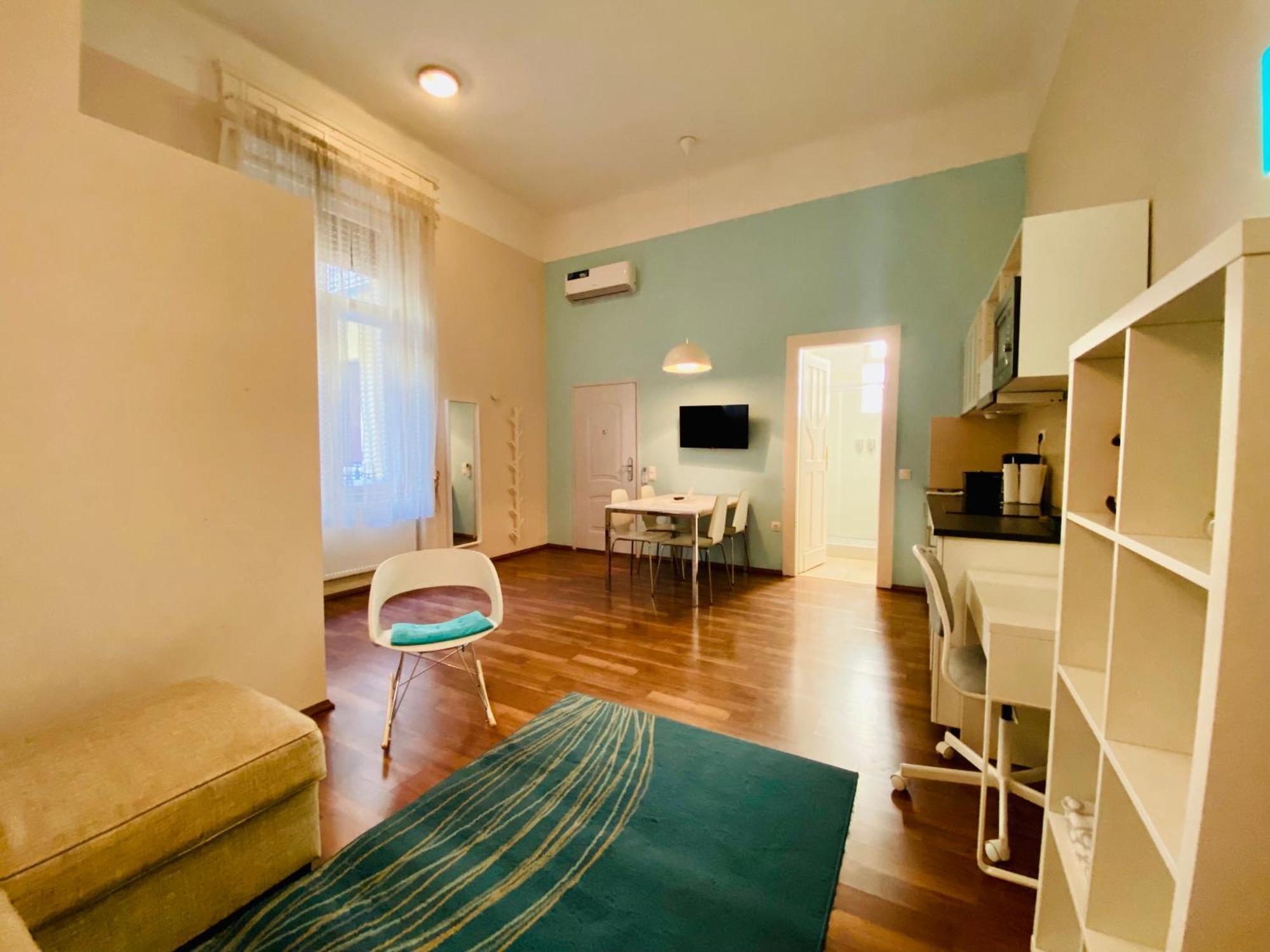Appartamento Stylish 1br - Flora's House *