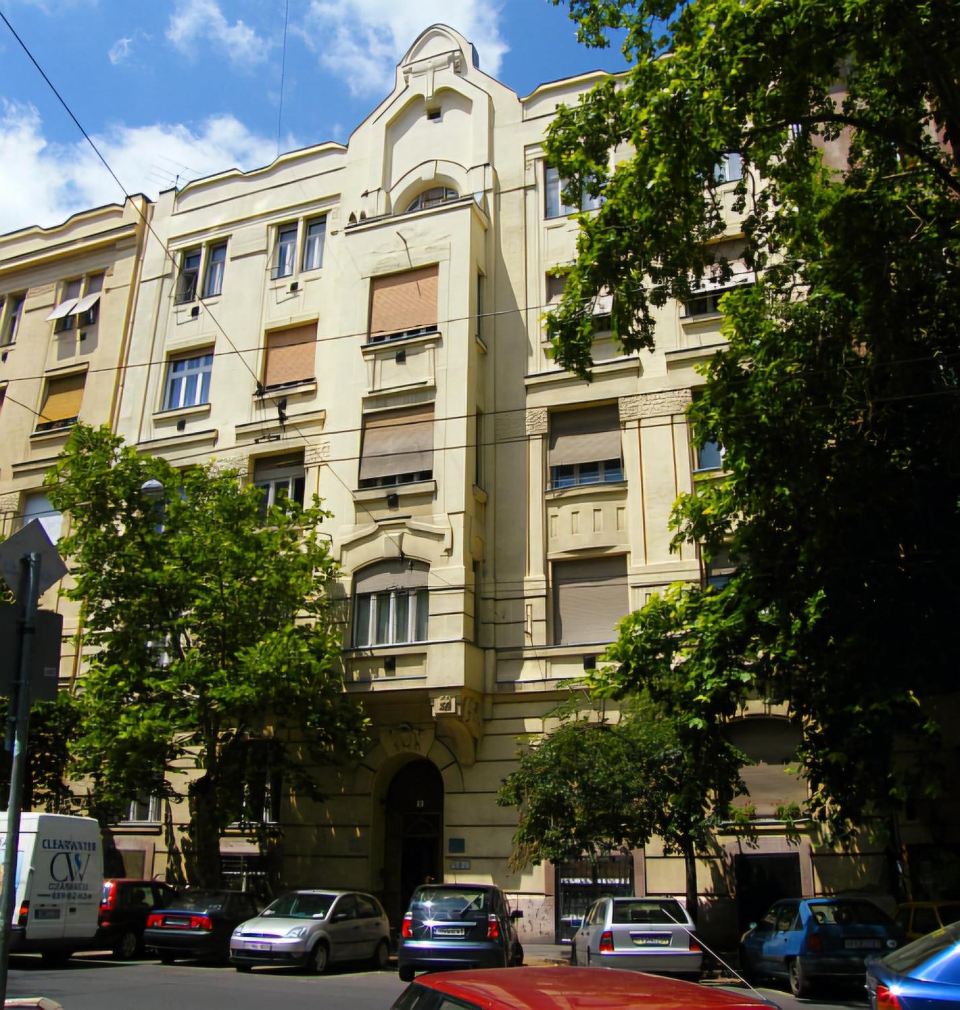 Art Deco Designer Luxury At Park, Cultural Center Of Budapest, Newly Renovated