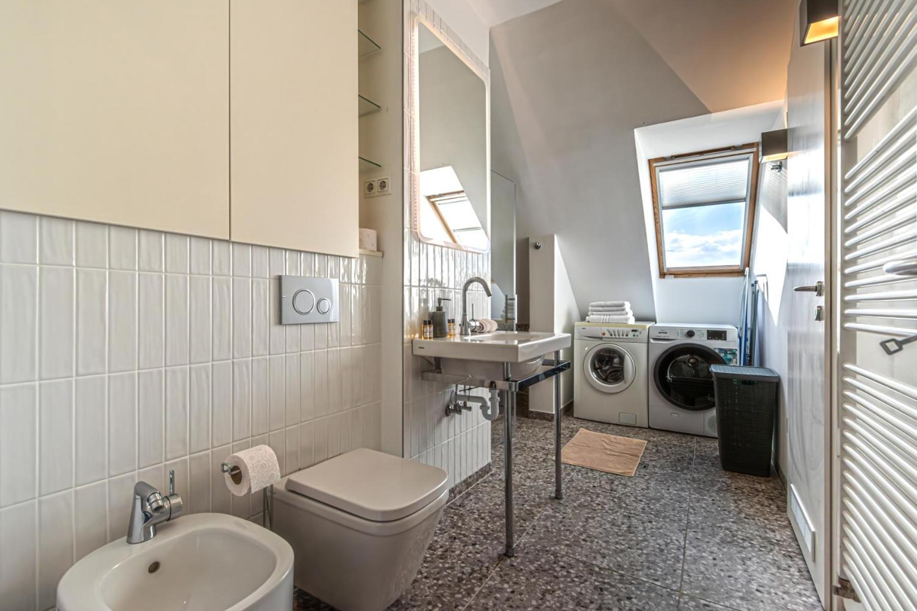 Luxury With Balcony In Downtown Budapest