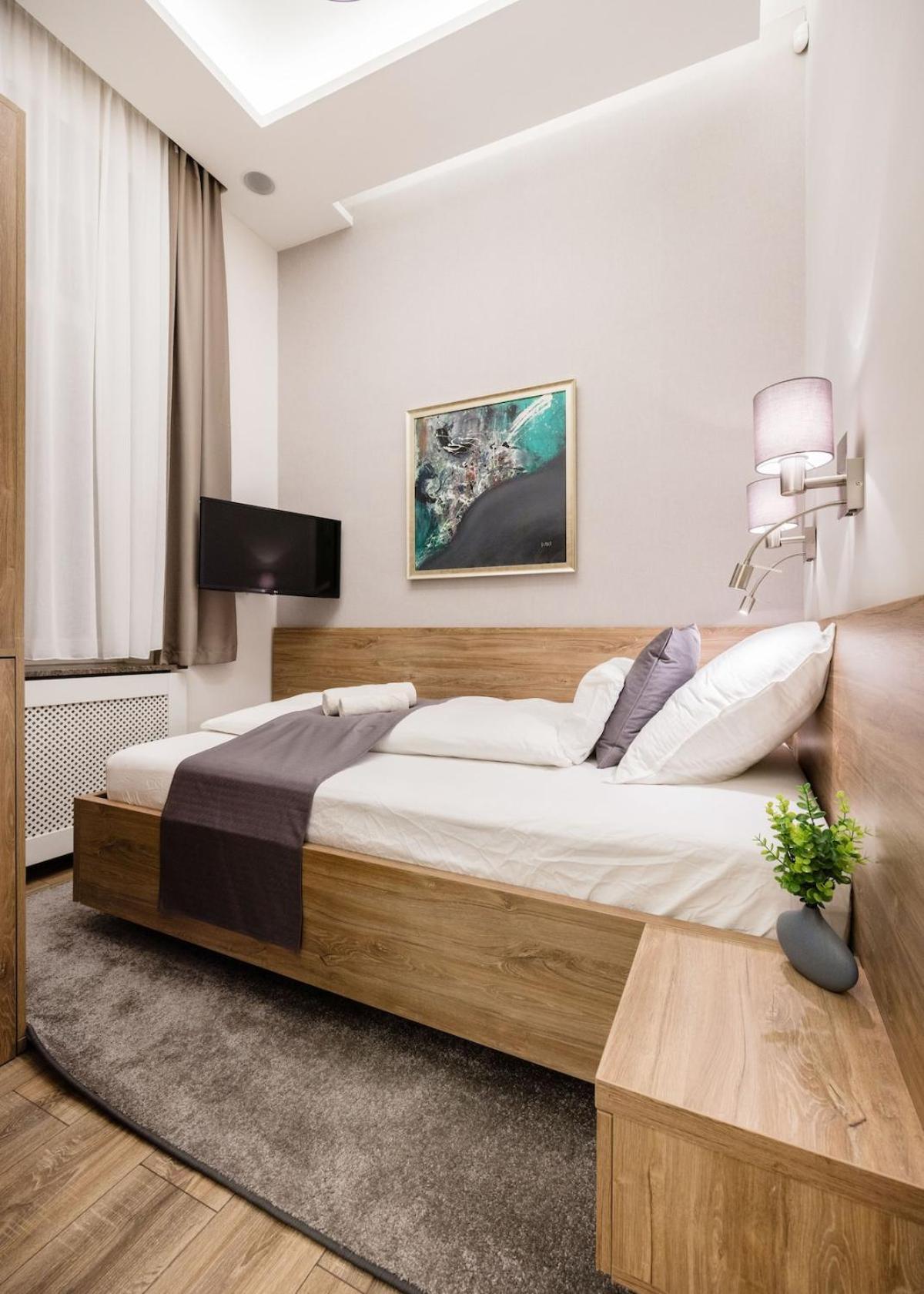 Downtown Deluxe Budapest