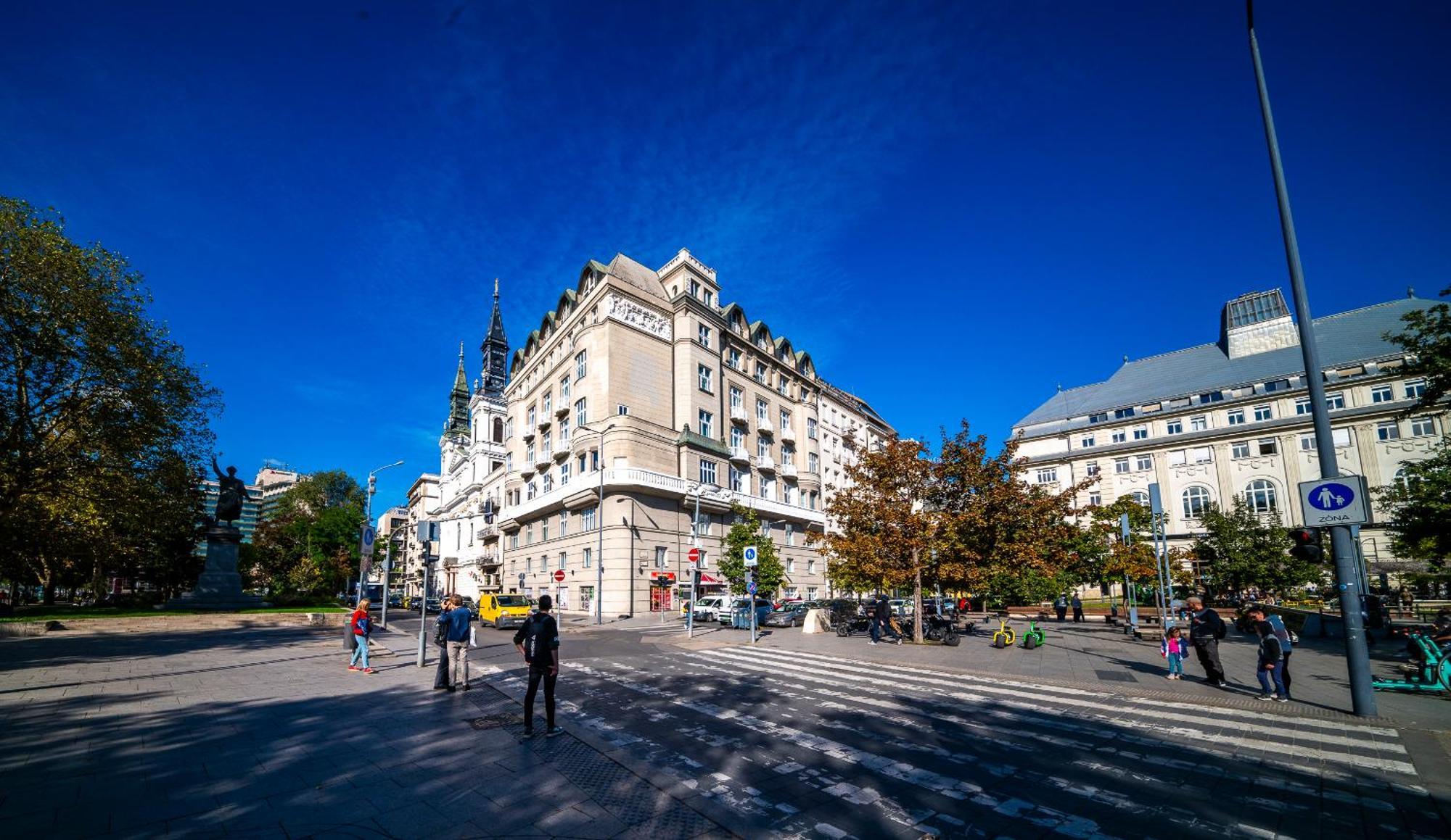 Riverfront Lux Appartamento *