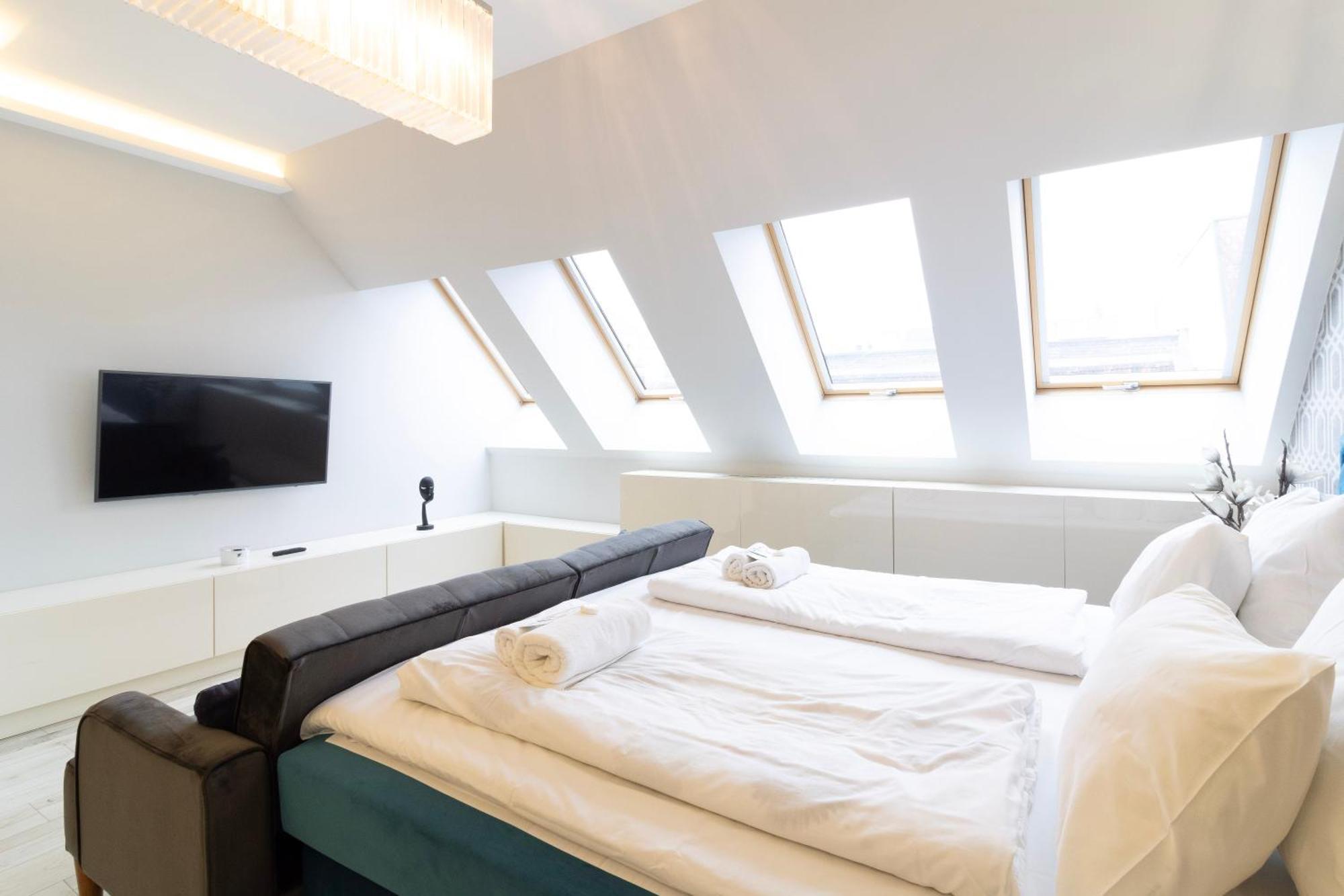 Apartment Jacuzzi Roofterrace Luxury Over The Opera Budapest