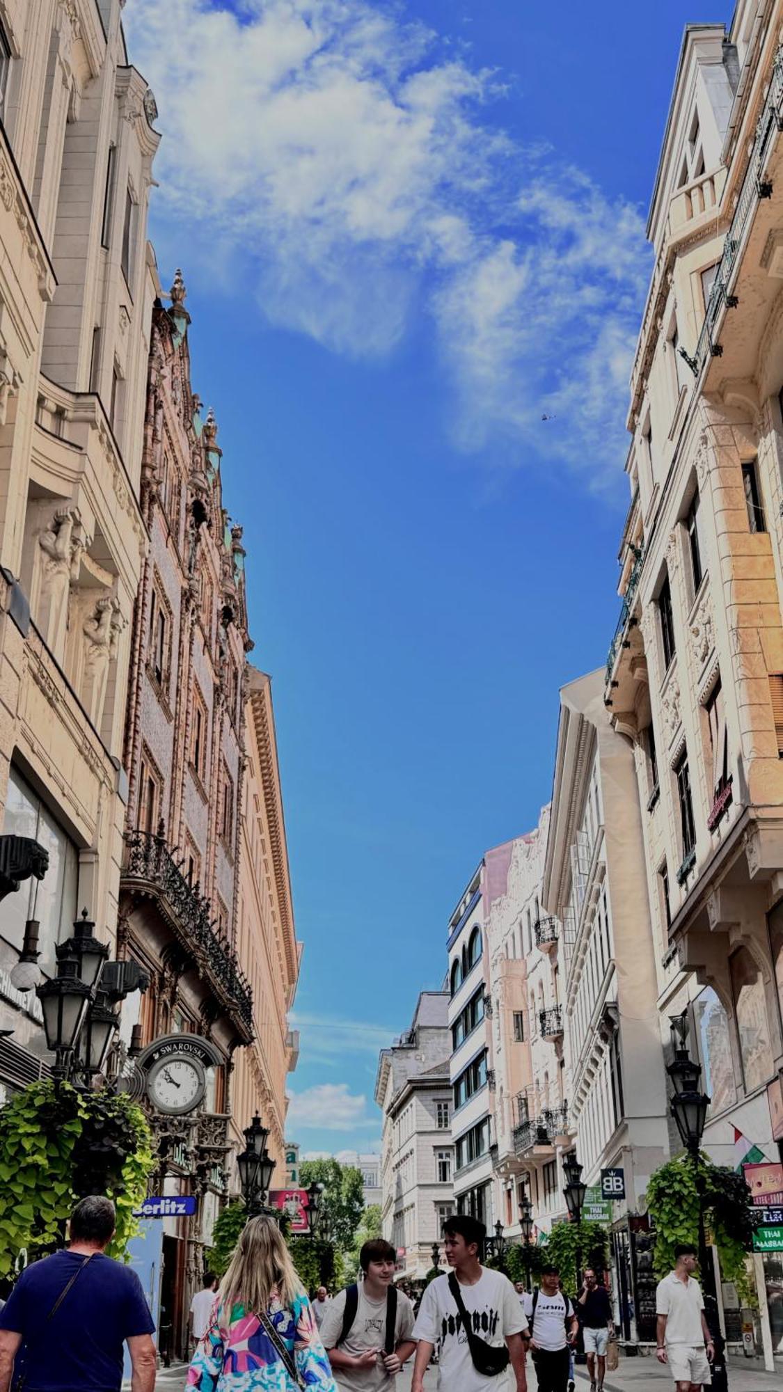 City Centrum Fashionstreet Apartman Apartamento *